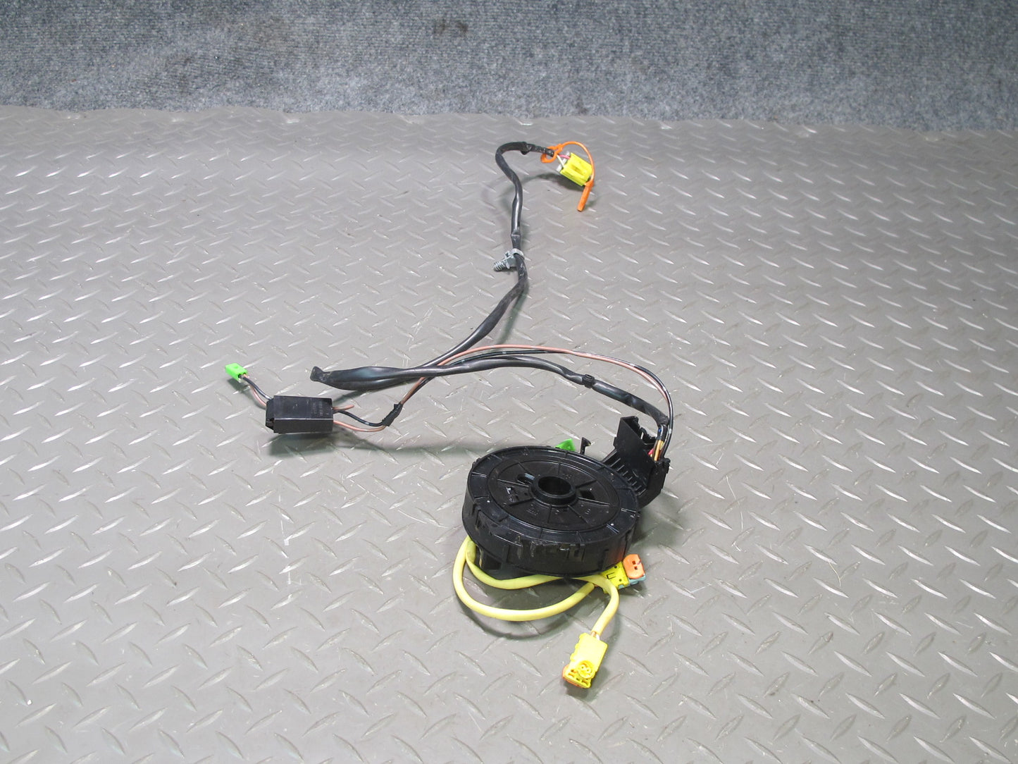 07-13 CADILLAC ESCALADE PLATINUM DRIVER STEERING COLUMN CLOCK SPRING SRS OEM