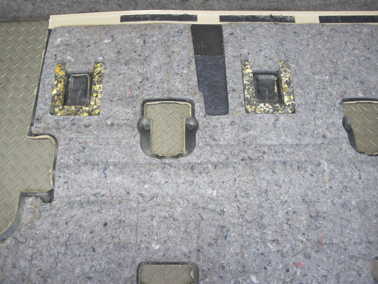 2003-2007 Lexus UZJ100L LX470 Rear Trunk Floor Cargo MAT Carpet Cover