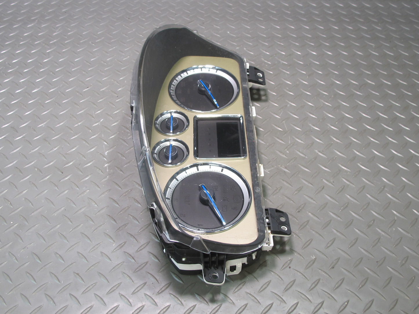 2013-2014 Cadillac Escalade Instrument Cluster Gauge Speedometer