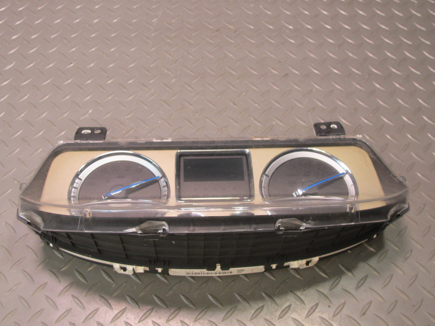 2013-2014 Cadillac Escalade Instrument Cluster Gauge Speedometer