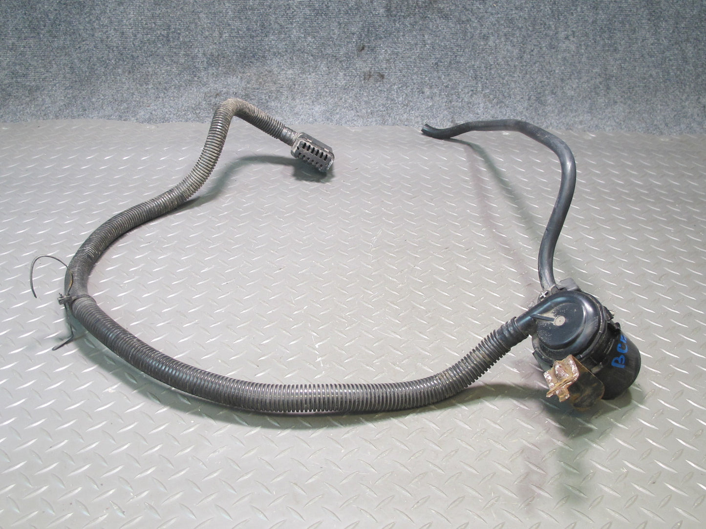 2009-2014 Cadillac Escalade Fuel Evap Vapor Charcoal Canister