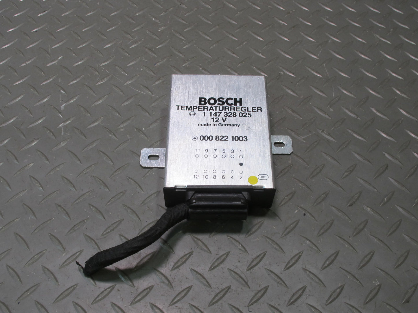 73-89 Mercedes R107 Temperature Regulator Hvac Control Module Unit OEM