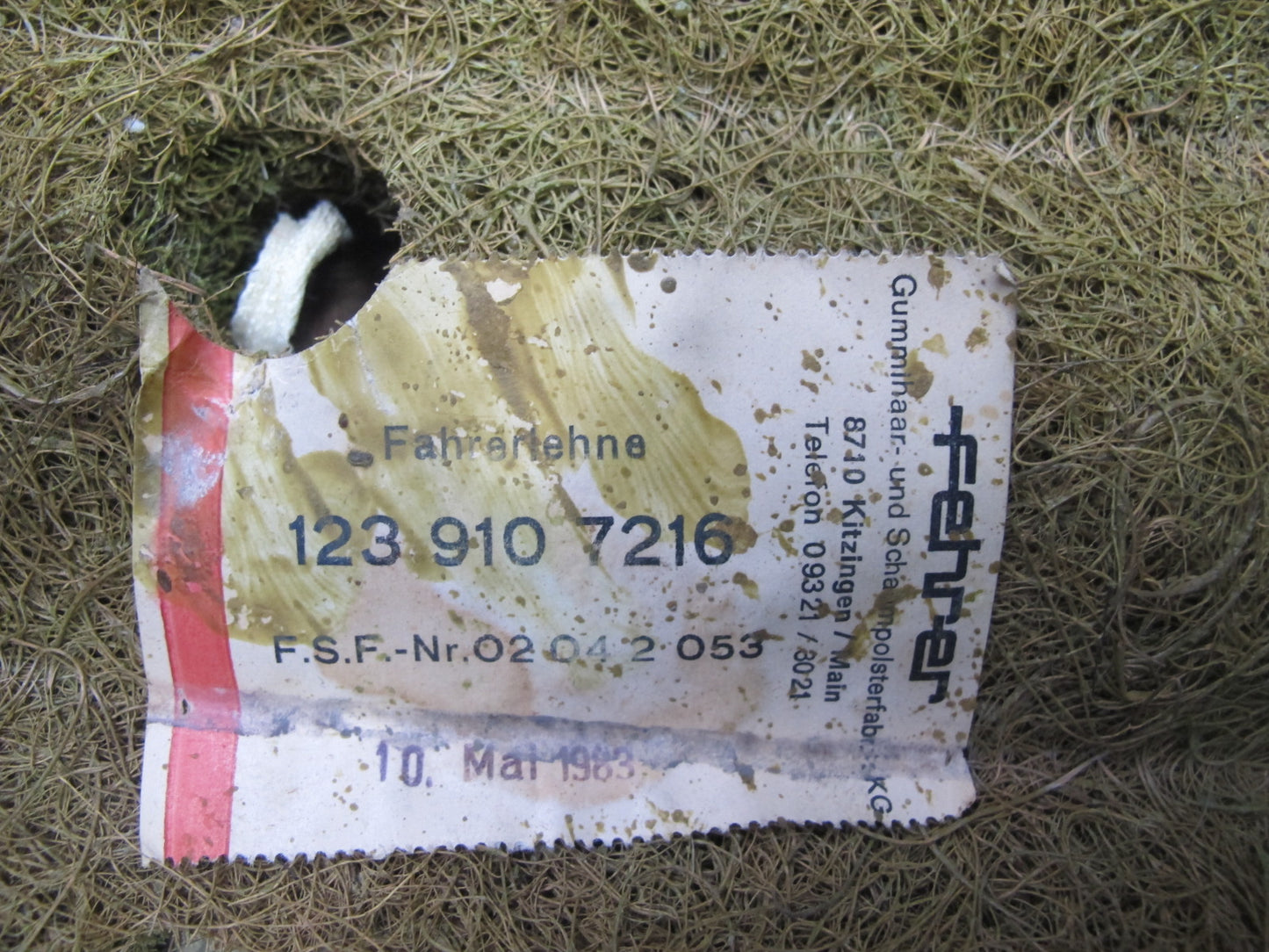 82-83 Mercedes W123 240D Front Righ Seat Upper Leather Cushion Blue OEM