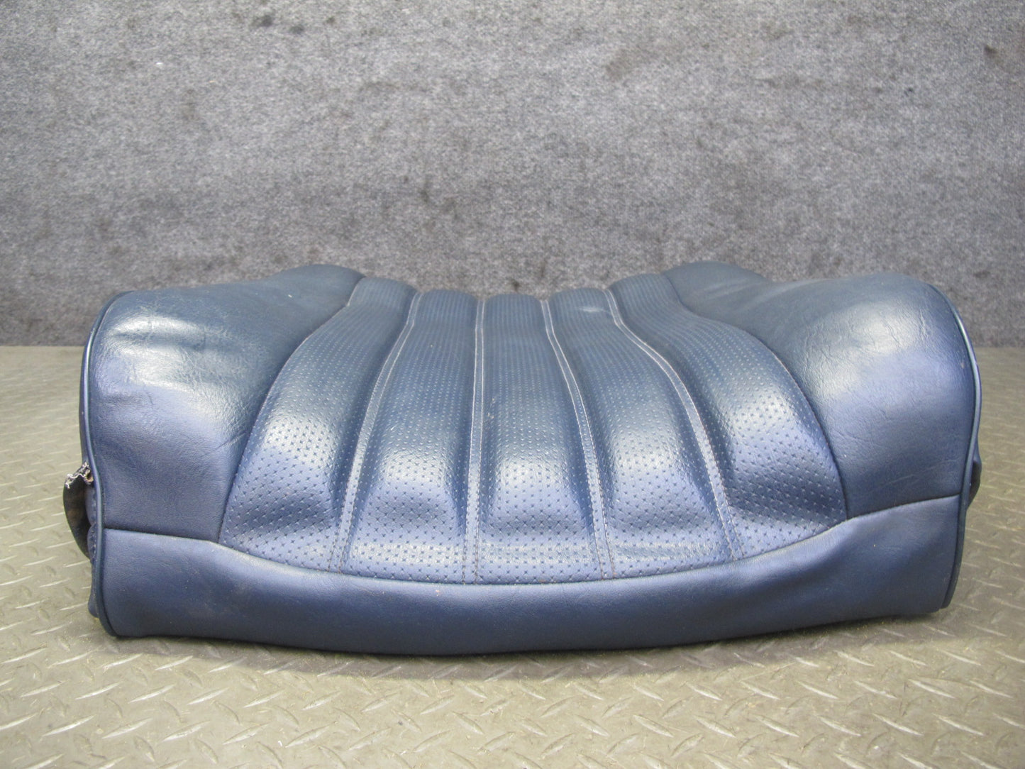 82-83 Mercedes W123 240D Front Righ Seat Upper Leather Cushion Blue OEM