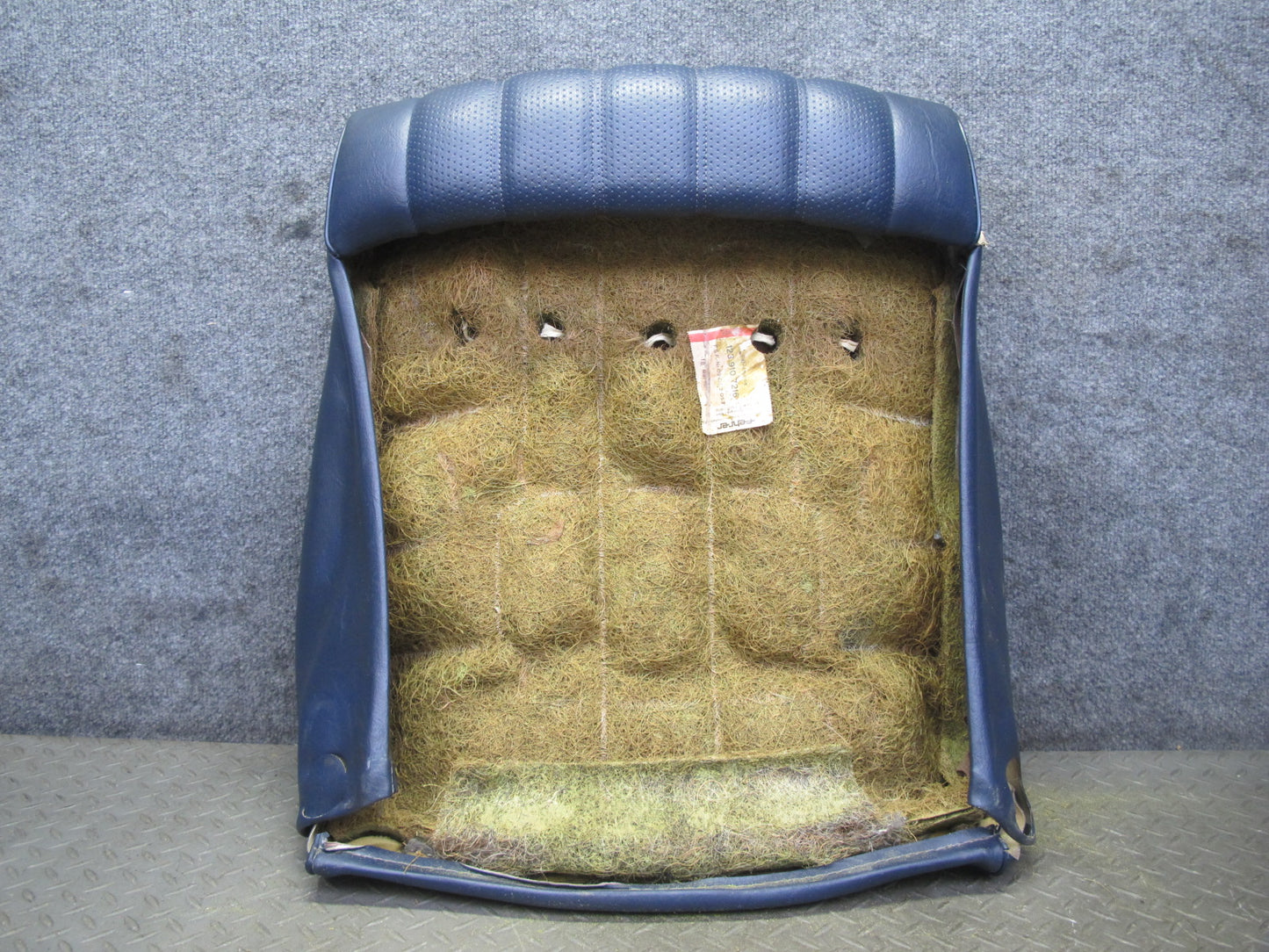 82-83 Mercedes W123 240D Front Righ Seat Upper Leather Cushion Blue OEM