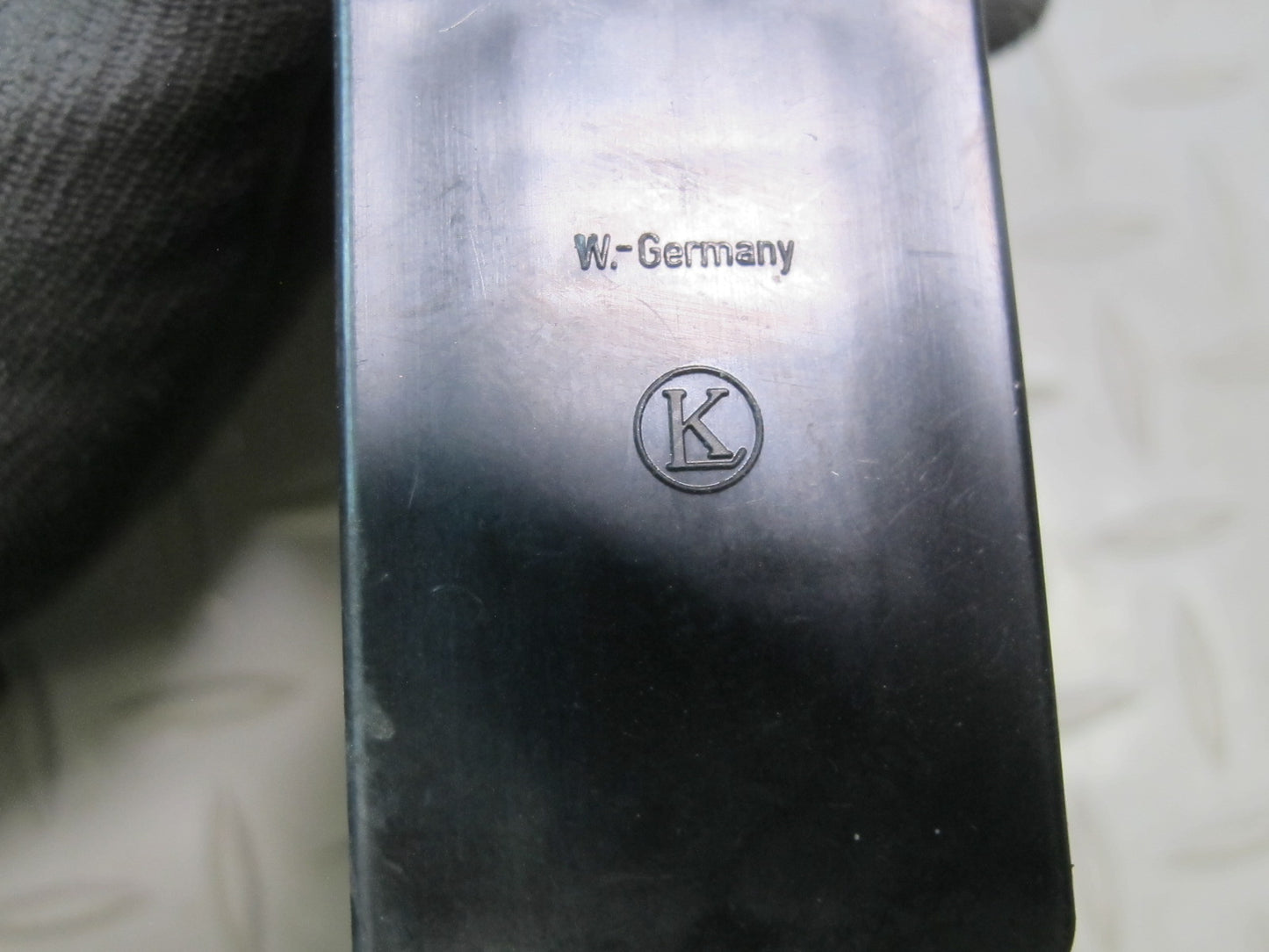 73-89 Mercedes R107 A/C Blower Motor Climate Control Module Relay 0008221103 OEM