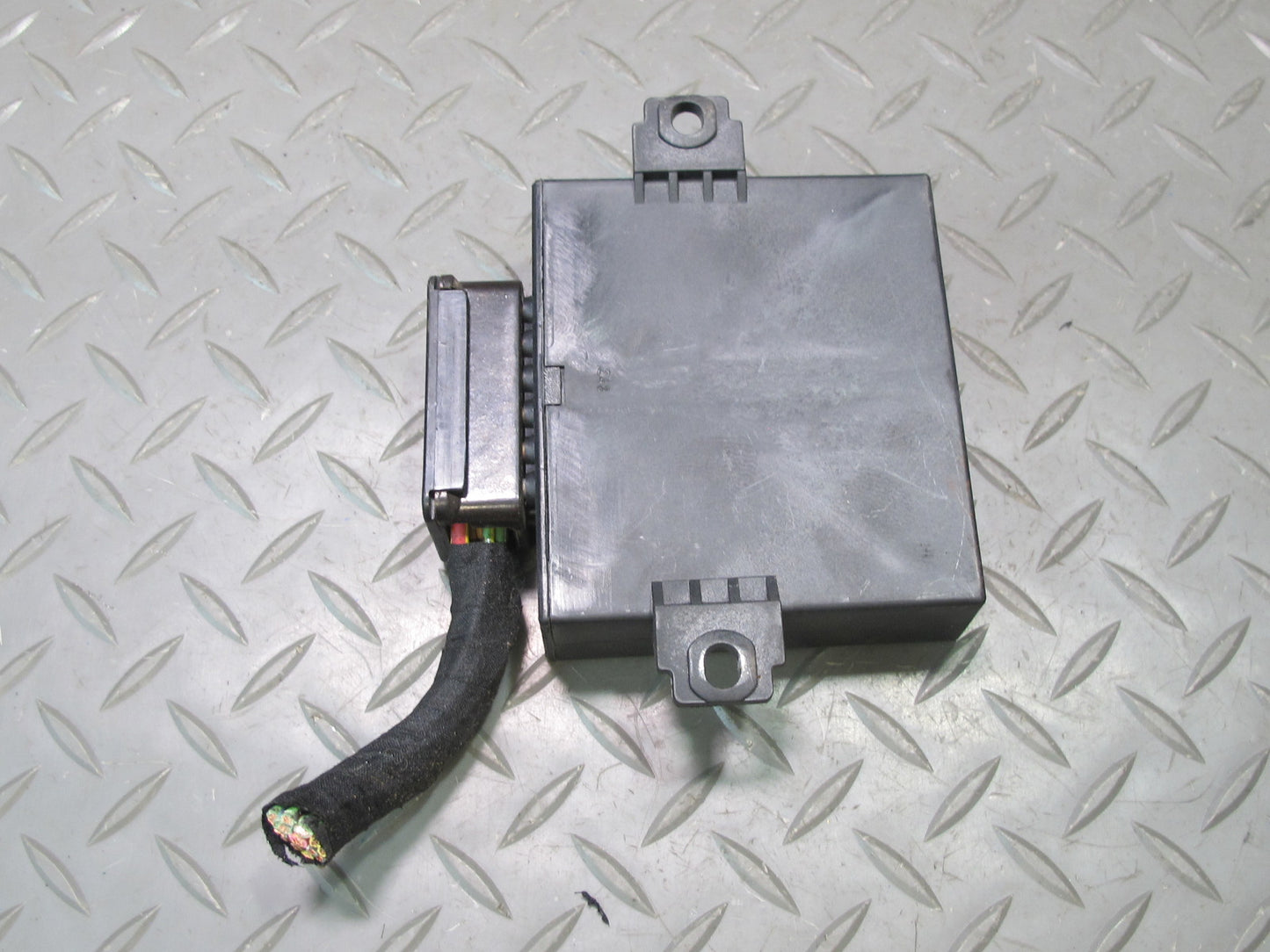 73-89 Mercedes R107 A/C Blower Motor Climate Control Module Relay 0008221103 OEM