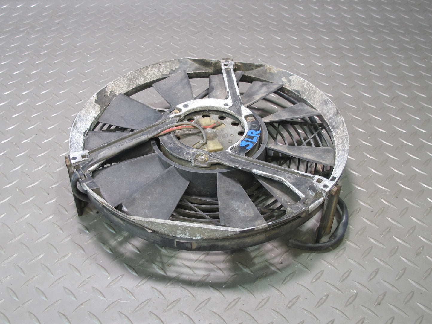 73-85 Mercedes R107 Sl-class Engine Cooling Radiator Auxiliary Fan Motor OEM