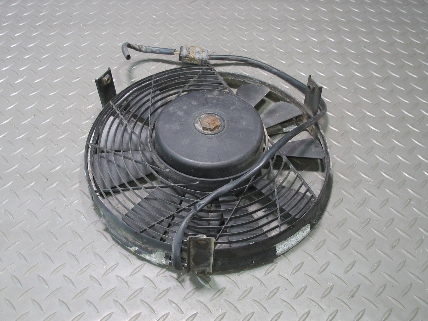 73-85 Mercedes R107 Sl-class Engine Cooling Radiator Auxiliary Fan Motor OEM
