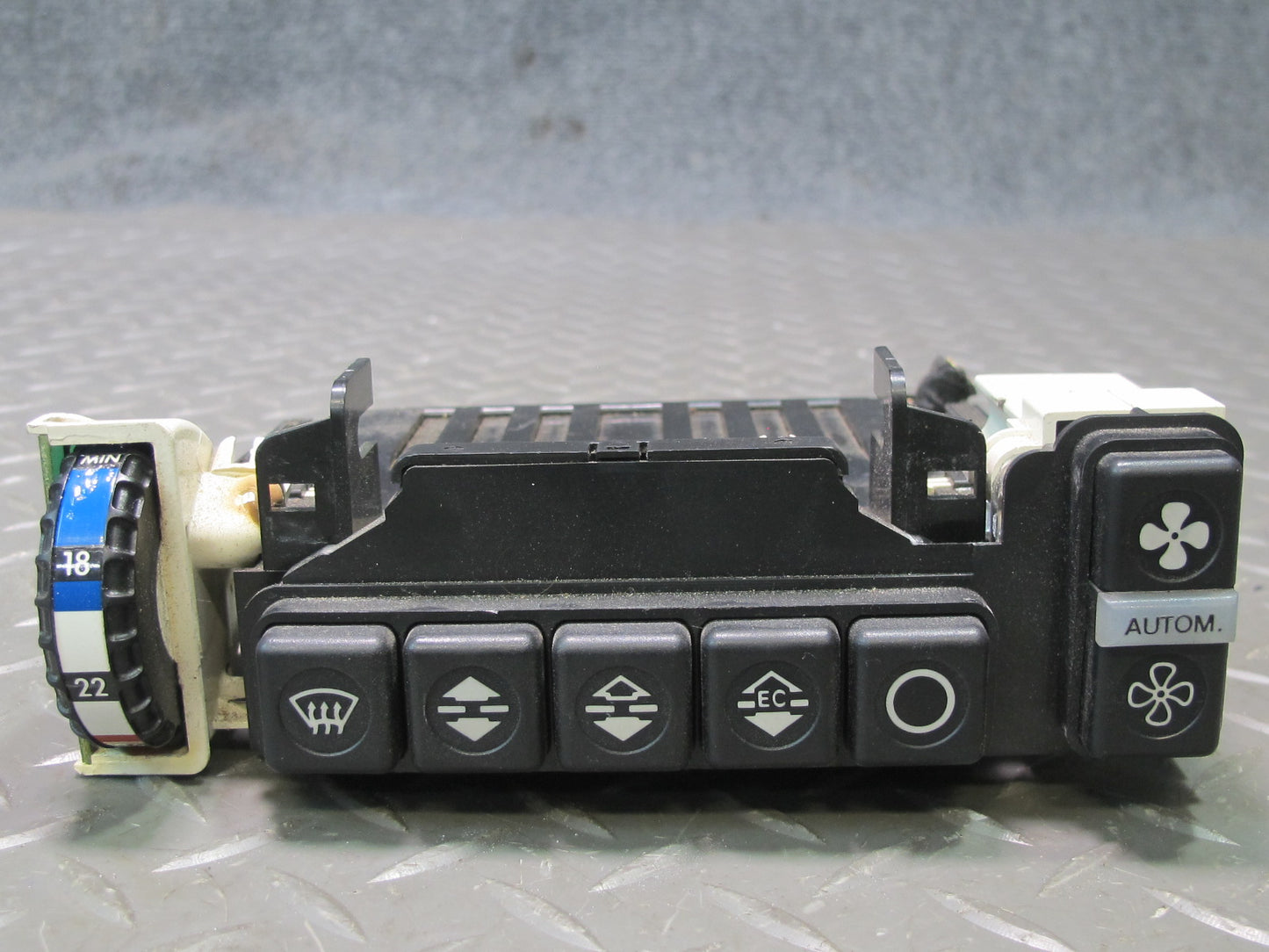 81-85 Mercedes R107 380SL A/C Heater Climate Control Switch Panel 1078302685 OEM