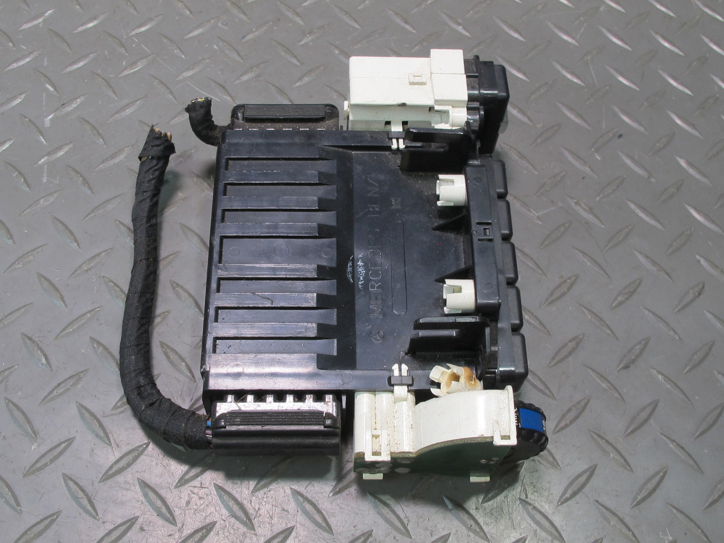 81-85 Mercedes R107 380SL A/C Heater Climate Control Switch Panel 1078302685 OEM