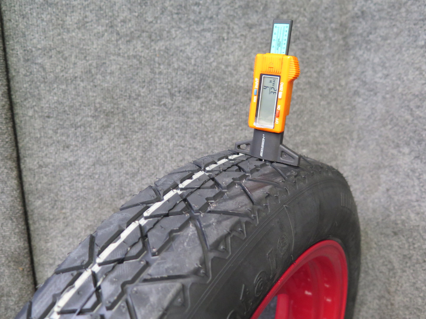 97-04 Porsche Boxster 986 Emergency Spare Tire Wheel 17x3.5 ET19 Conti 105/95