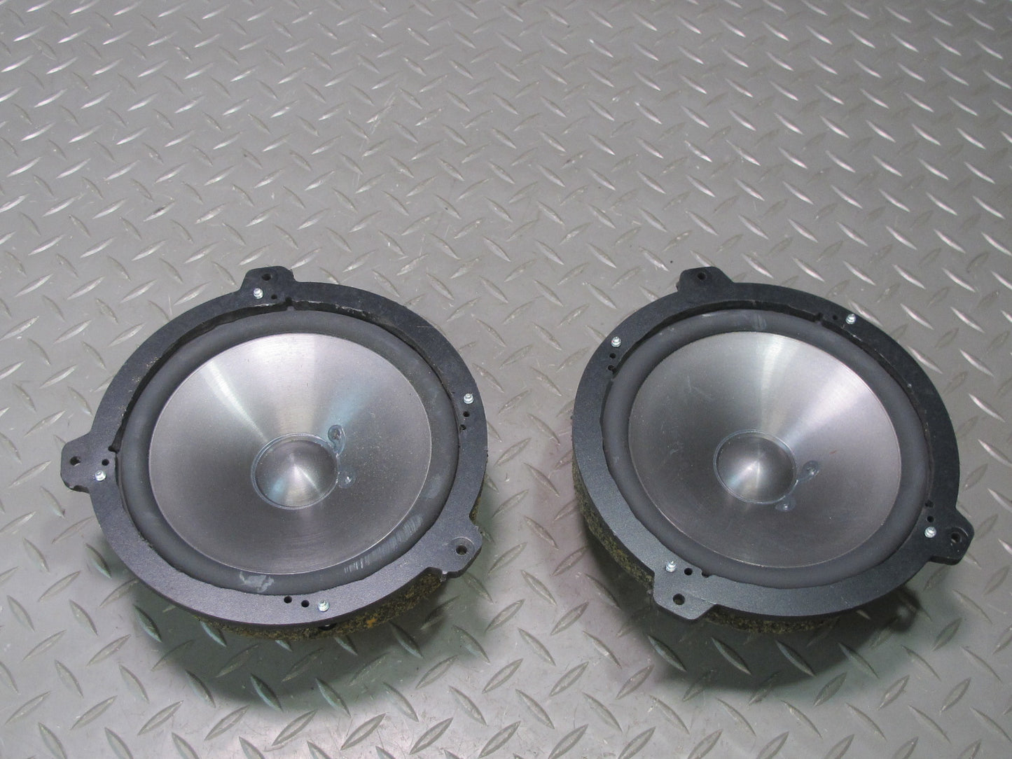 Set of 2 JBL GX600C Speaker