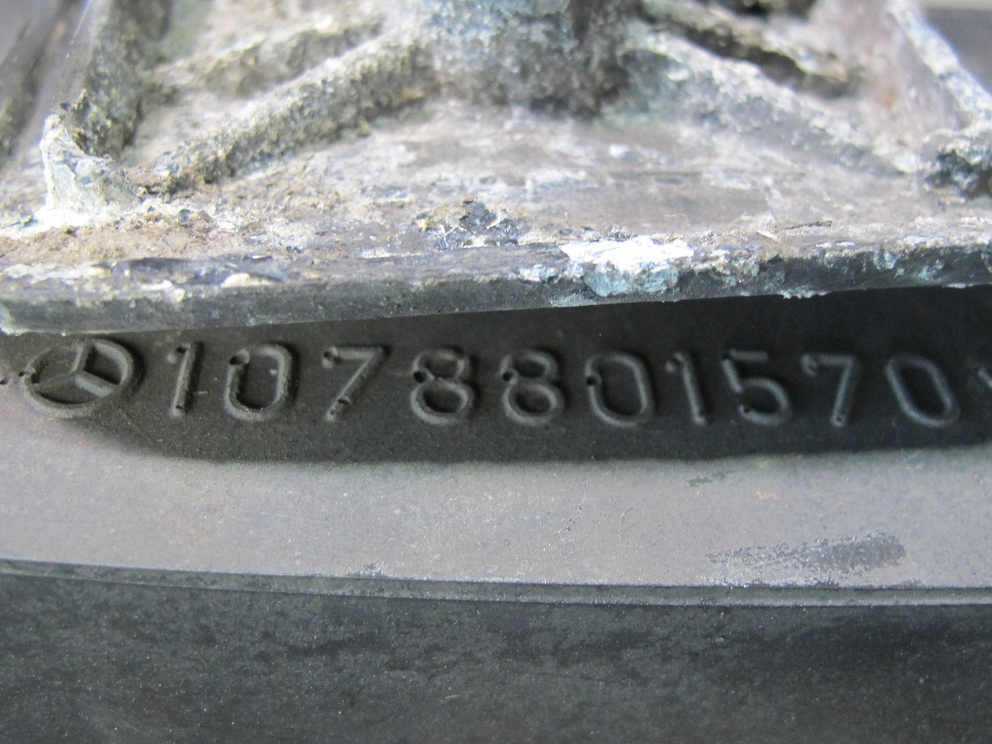 73-89 Mercedes R107 Front Bumper Left & Right Extension Rubber END Pad OEM