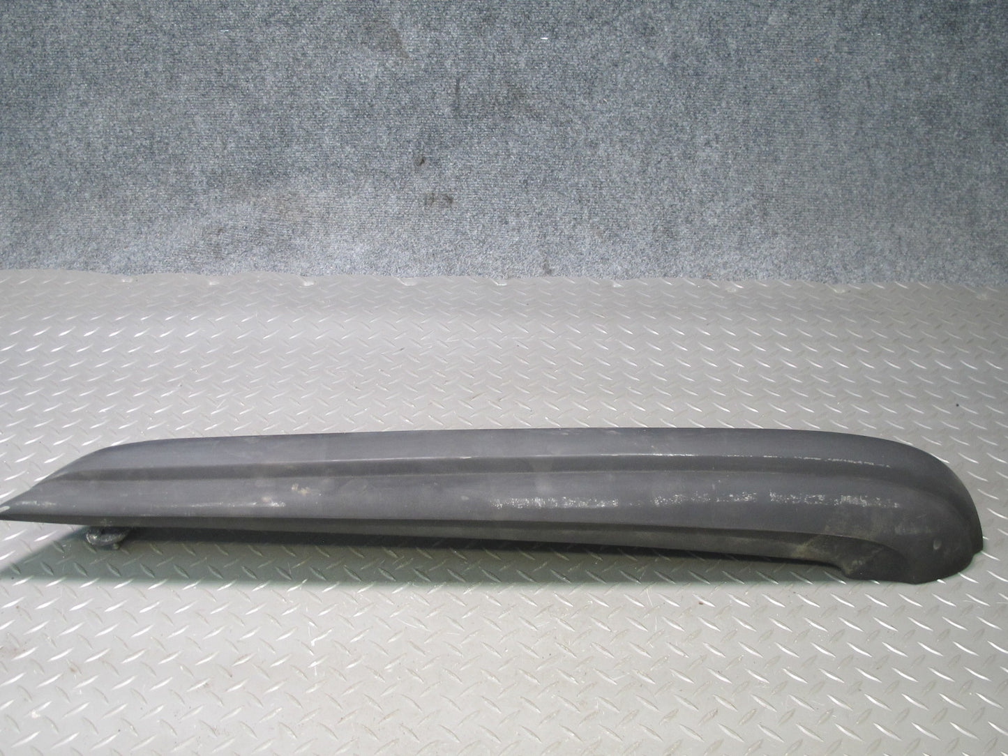 73-89 Mercedes R107 Rear Bumper Left & Right Extension Rubber END Pad OEM