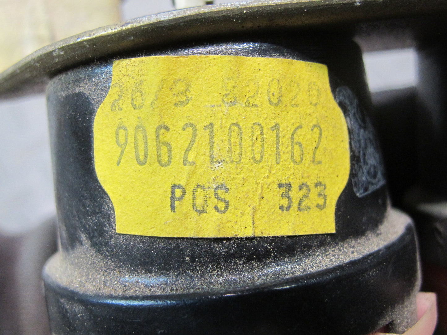 81-85 Mercedes R107 Right Heater Blower Box Vacuum Actuator Valve OEM