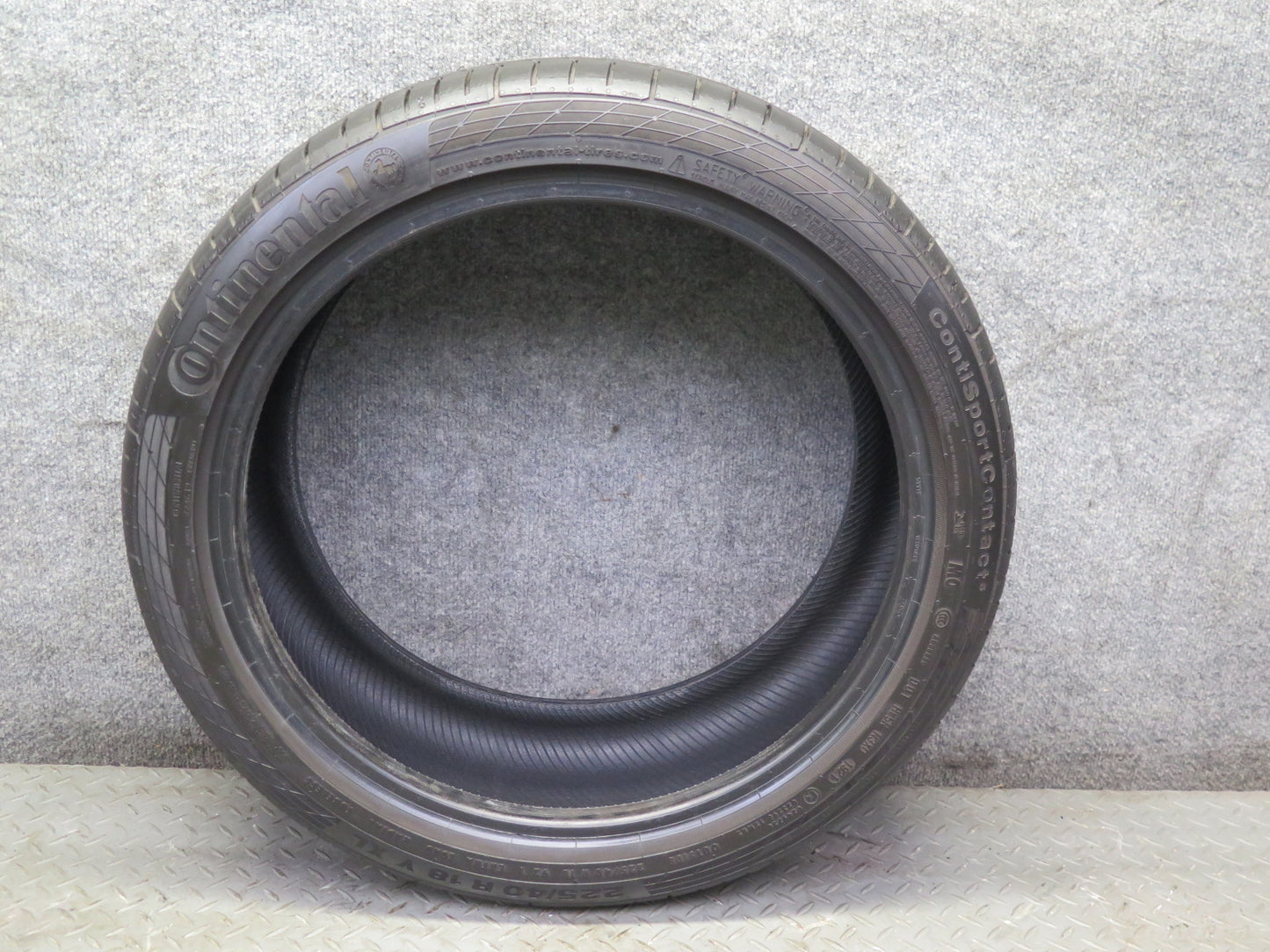 Continental Contisportcontact 5 Summer Tire 225/40 R18 92Y 1921 8/32 Tread