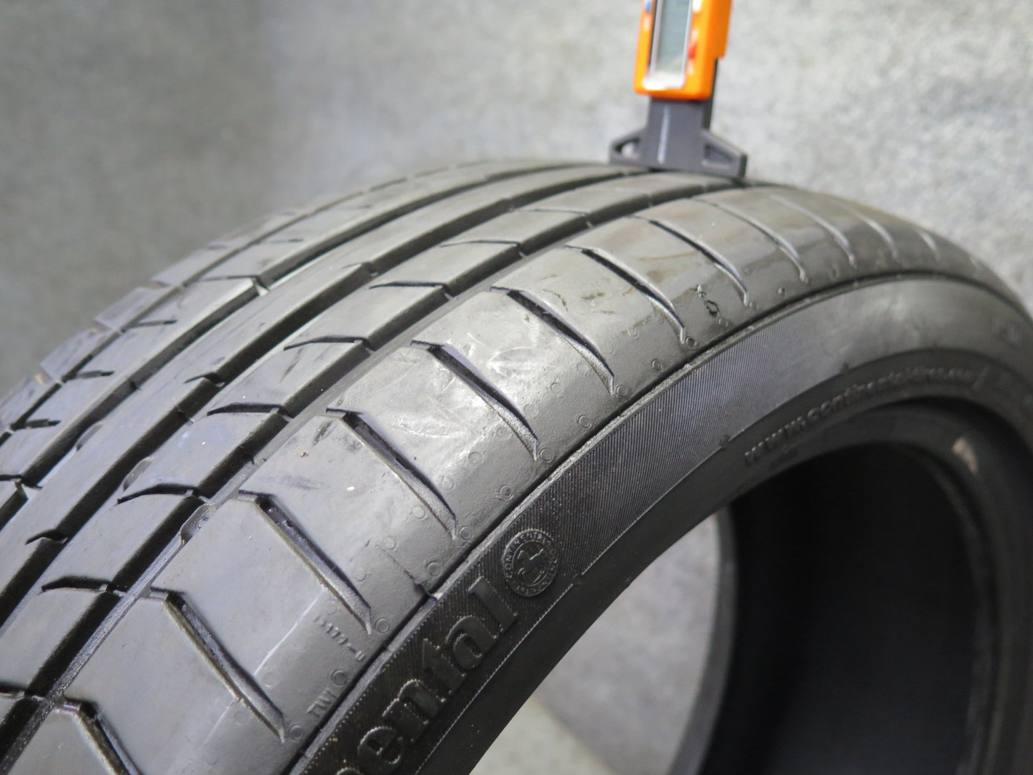 Continental Contisportcontact 5 Summer Tire 225/40 R18 92Y 1921 8/32 Tread