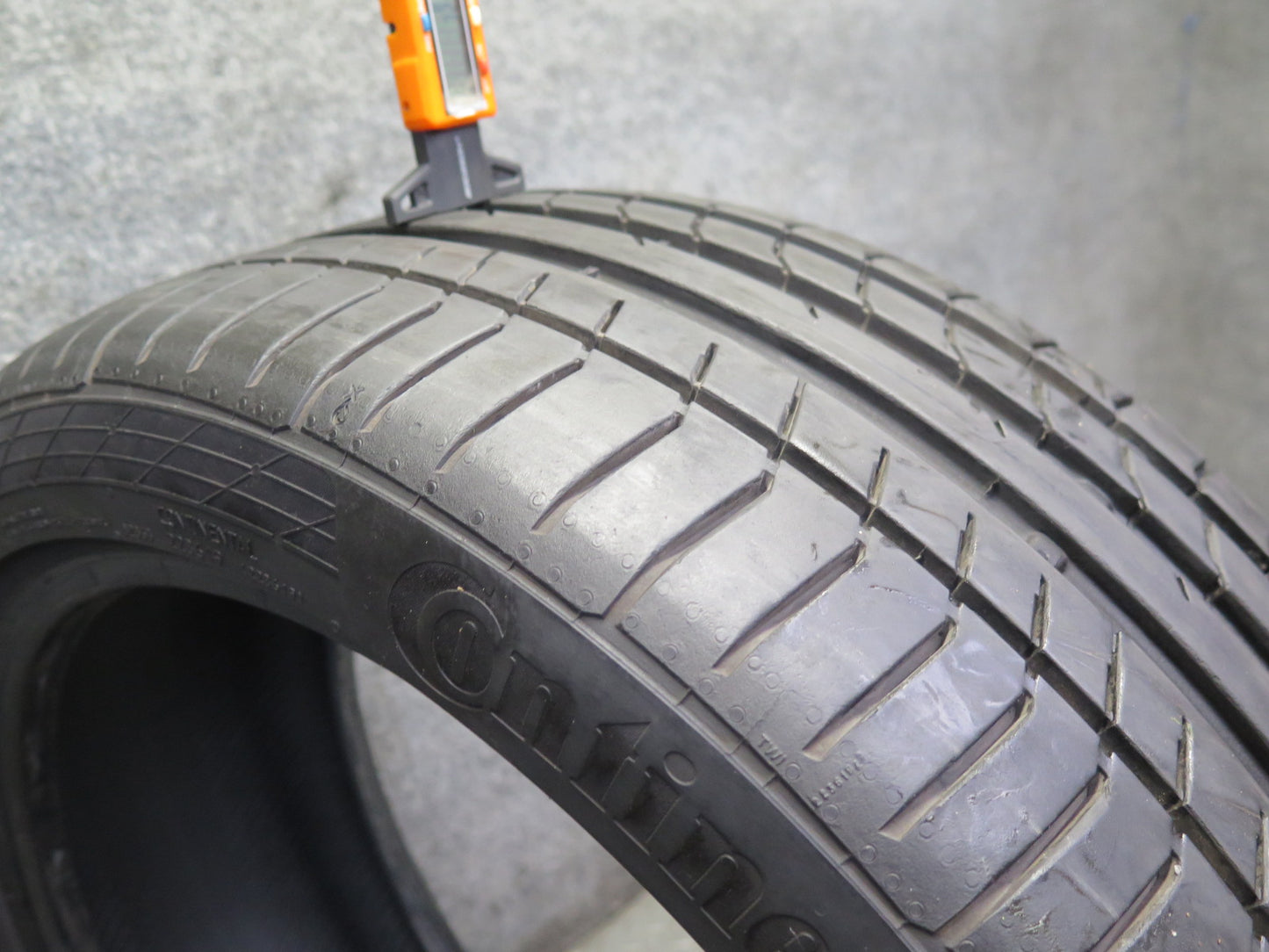 Continental Contisportcontact 5 Summer Tire 225/40 R18 92Y 1921 8/32 Tread