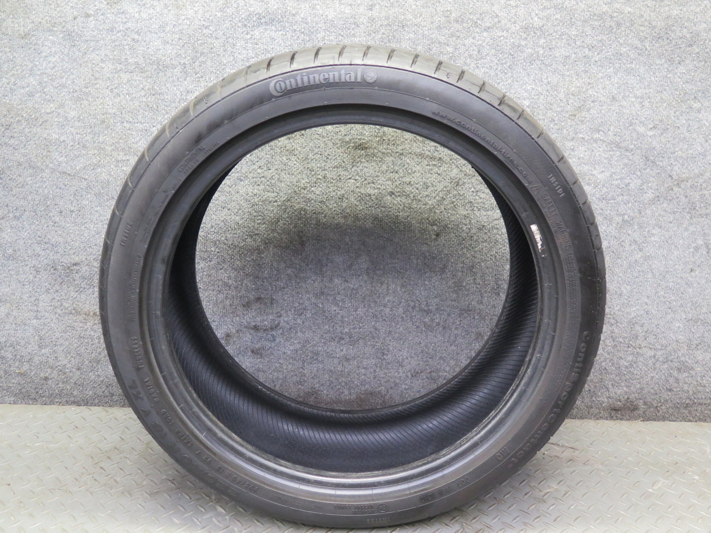 Continental Contisportcontact 5 Summer Tire 225/40 R18 92Y 1921 8/32 Tread