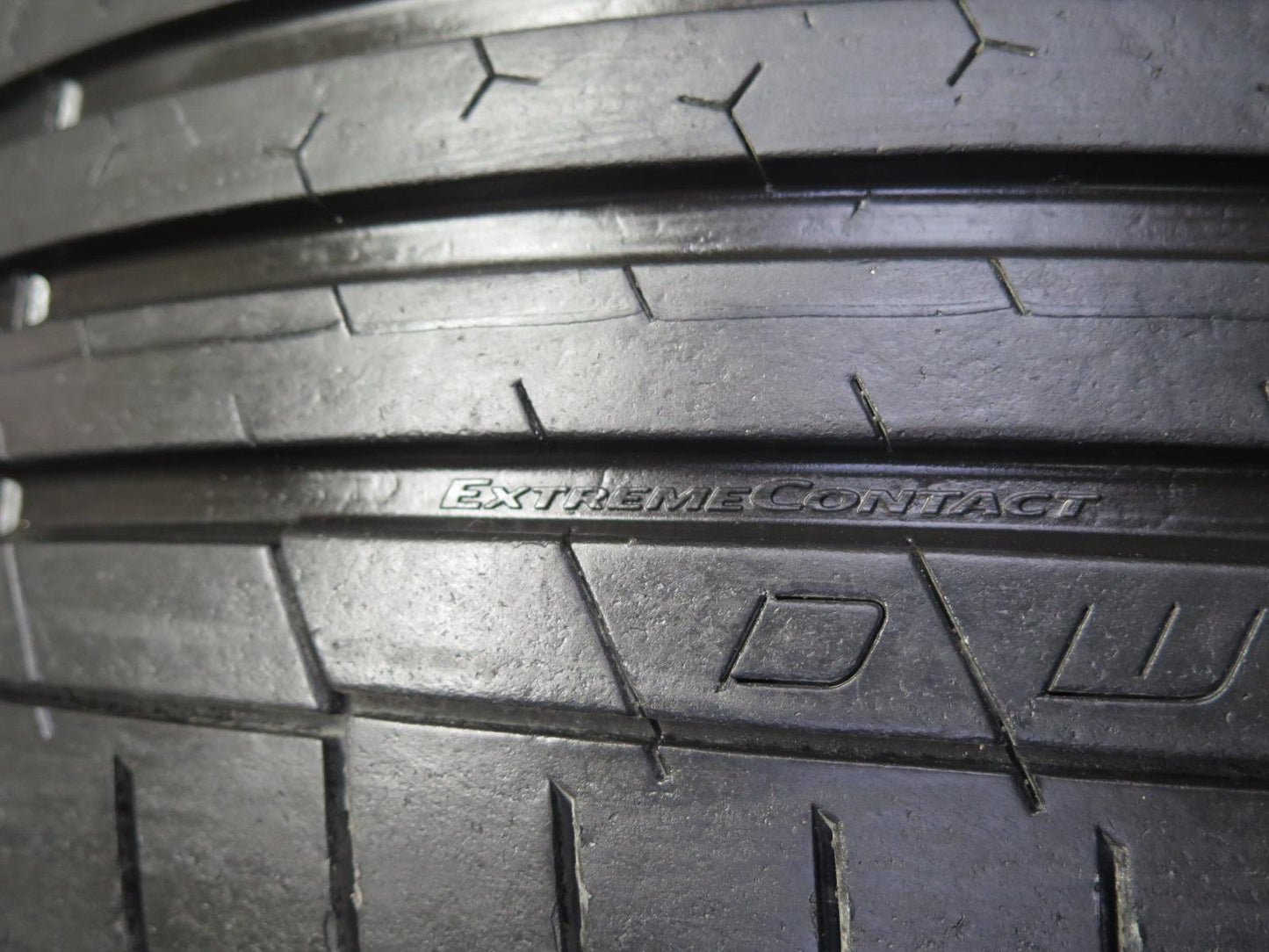 Continental Extremecontact Sport Summer Tire 205/50 R17 93W 2921 8/32 Tread