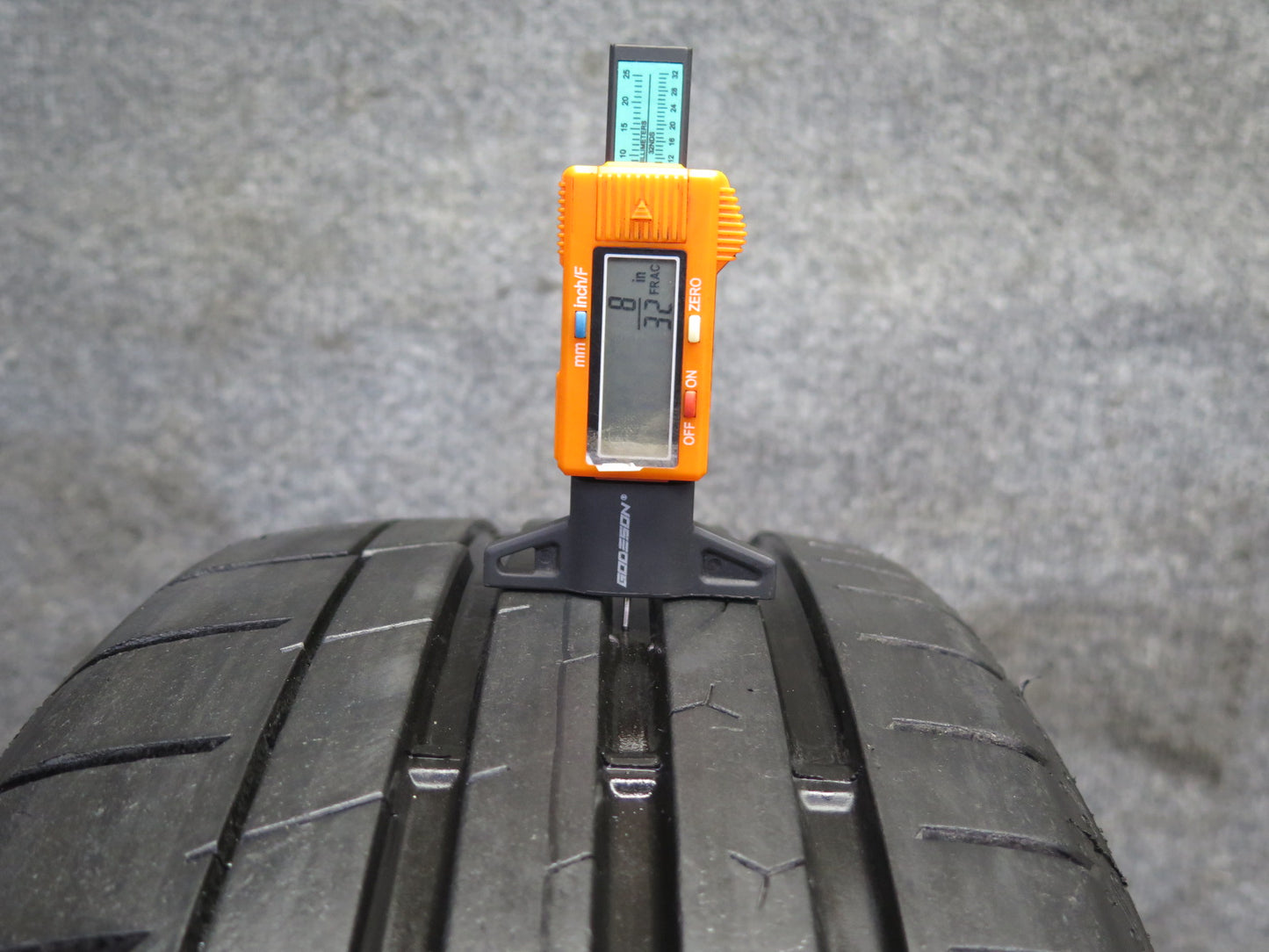 Continental Extremecontact Sport Summer Tire 205/50 R17 93W 2921 8/32 Tread