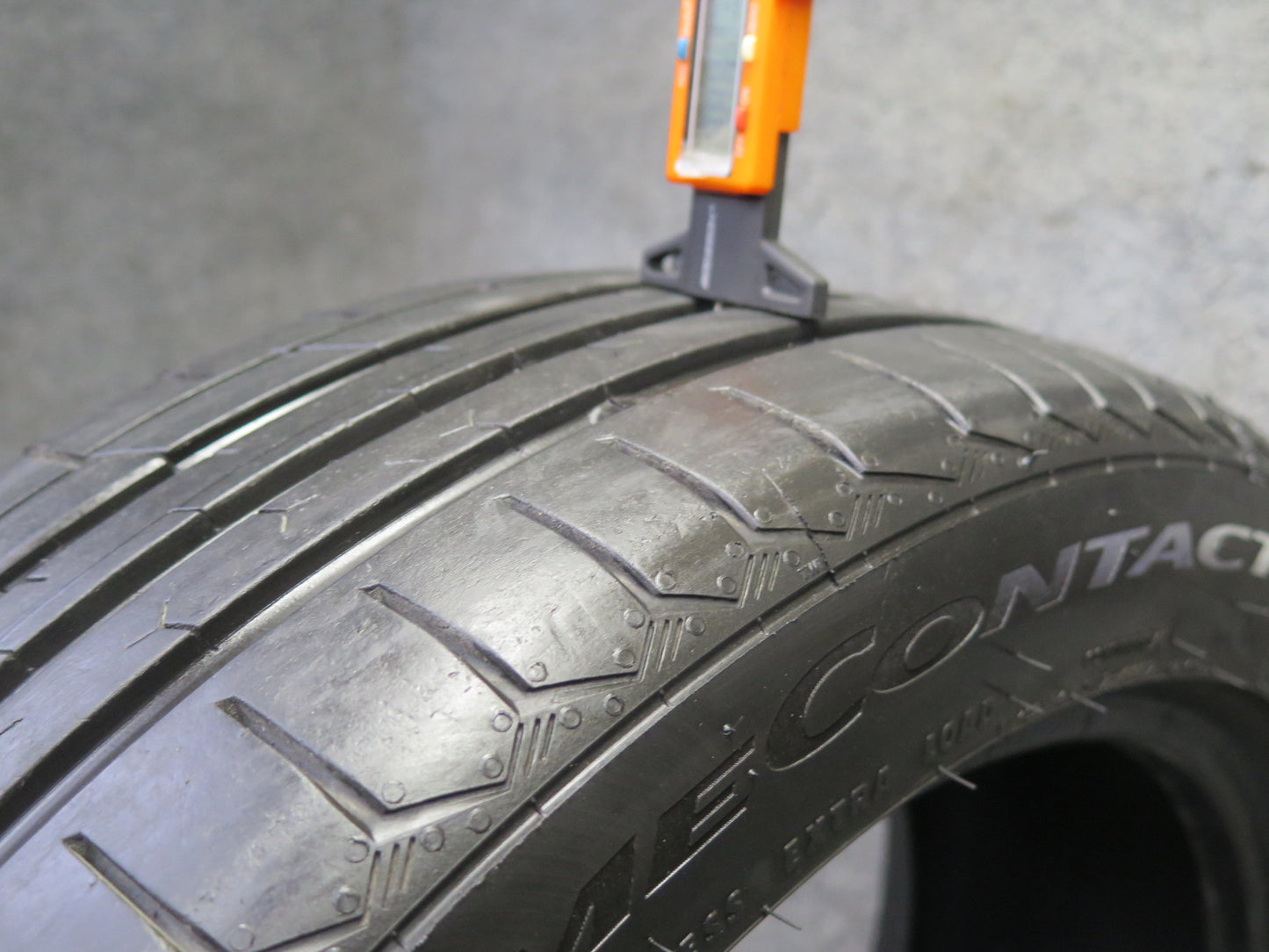 Continental Extremecontact Sport Summer Tire 205/50 R17 93W 2921 8/32 Tread