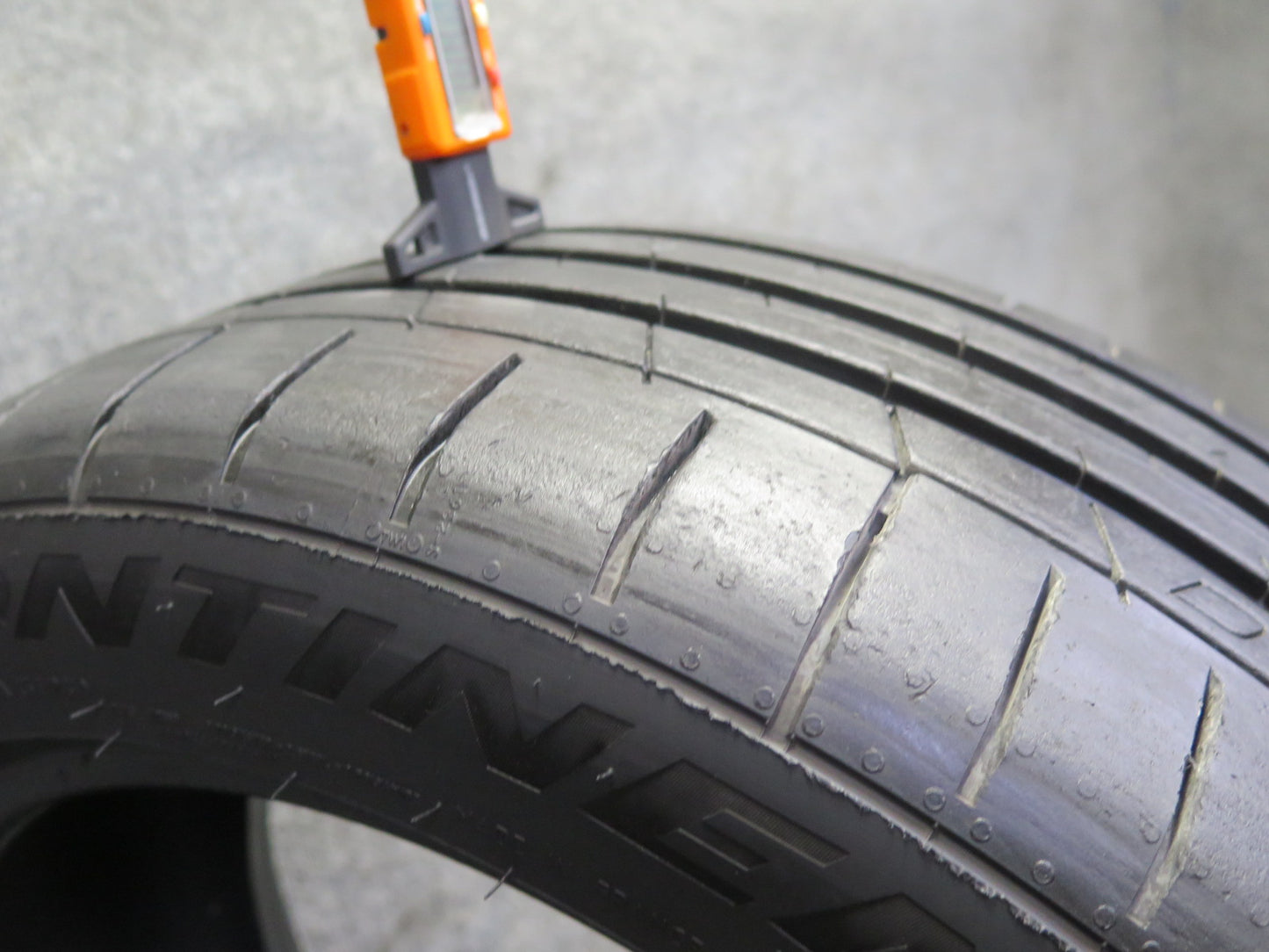 Continental Extremecontact Sport Summer Tire 205/50 R17 93W 2921 8/32 Tread