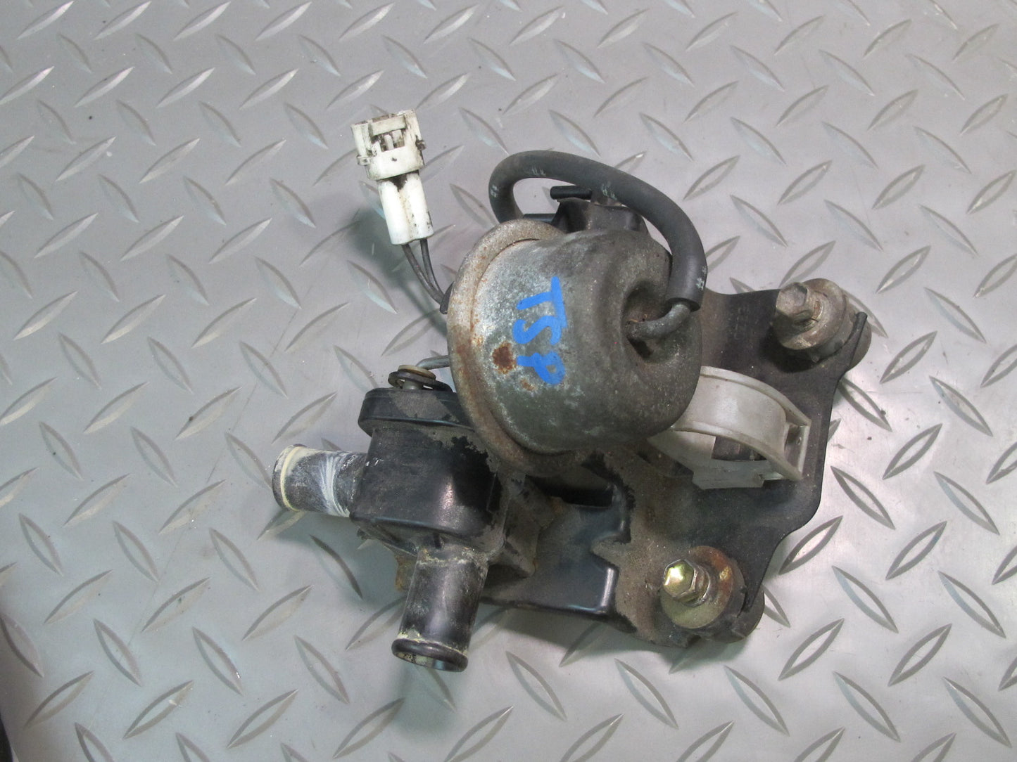 86-92 Toyota Supra MA70L Heater Water Coolant Bypass Valve Vacuum Switch OEM