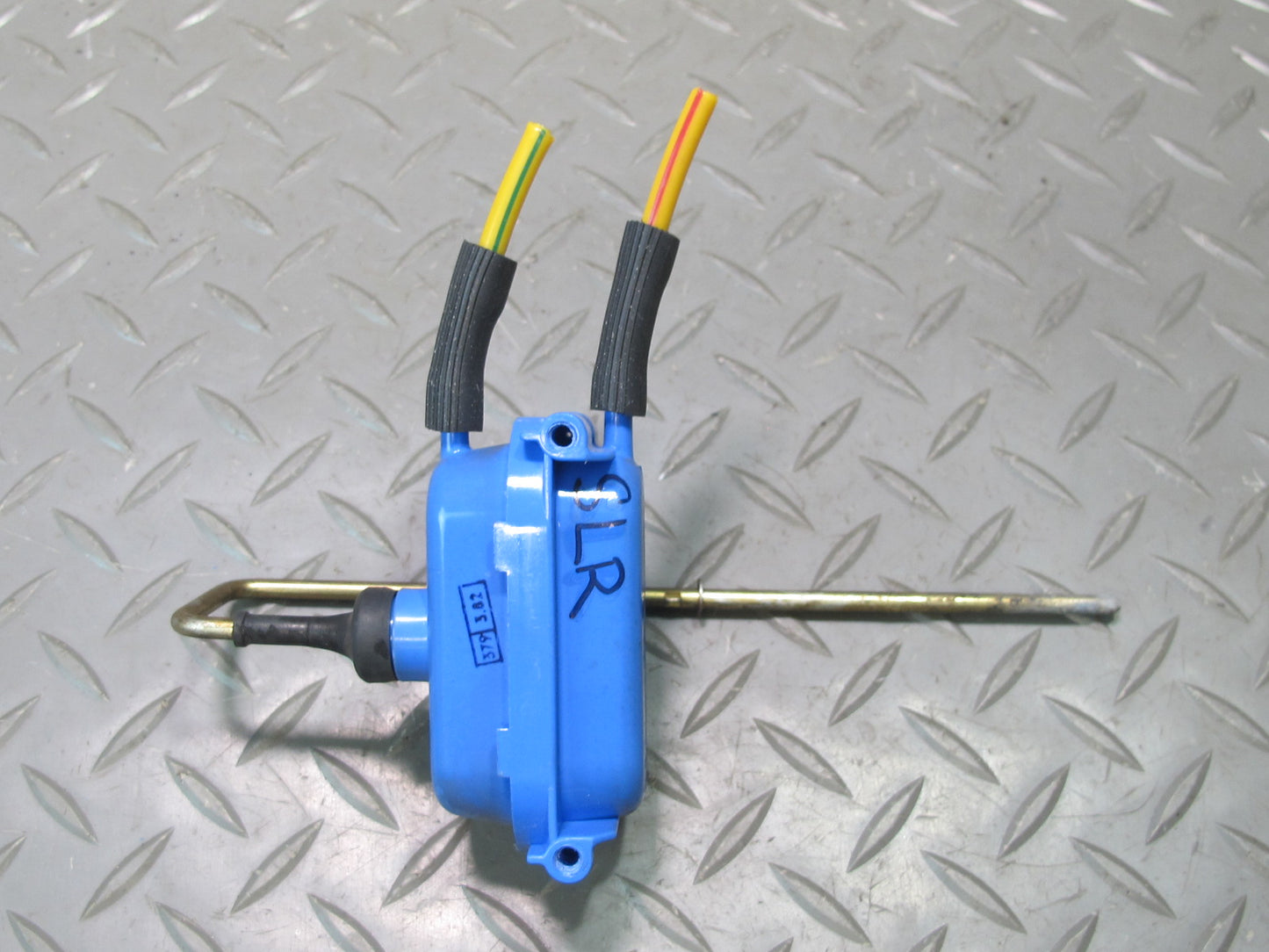 73-85 Mercedes R107 Gas Fuel Tank Door Lid Lock Vacuum Actuator OEM