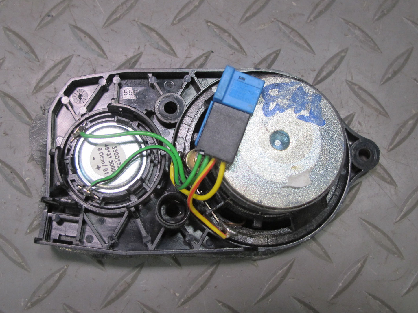 01-06 BMW E46 330Ci Set of 2 Front Left & Right Door Hi-fi Speaker OEM