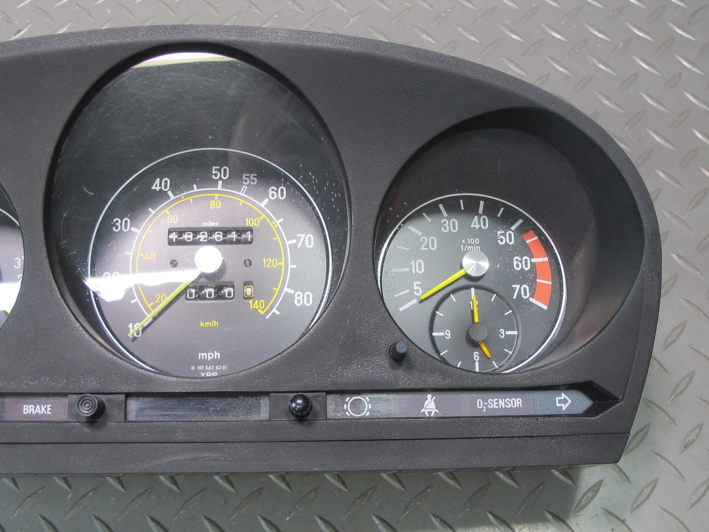 81-85 Mercedes R107 380SL Instrument Cluster Gauge Speedometer OEM