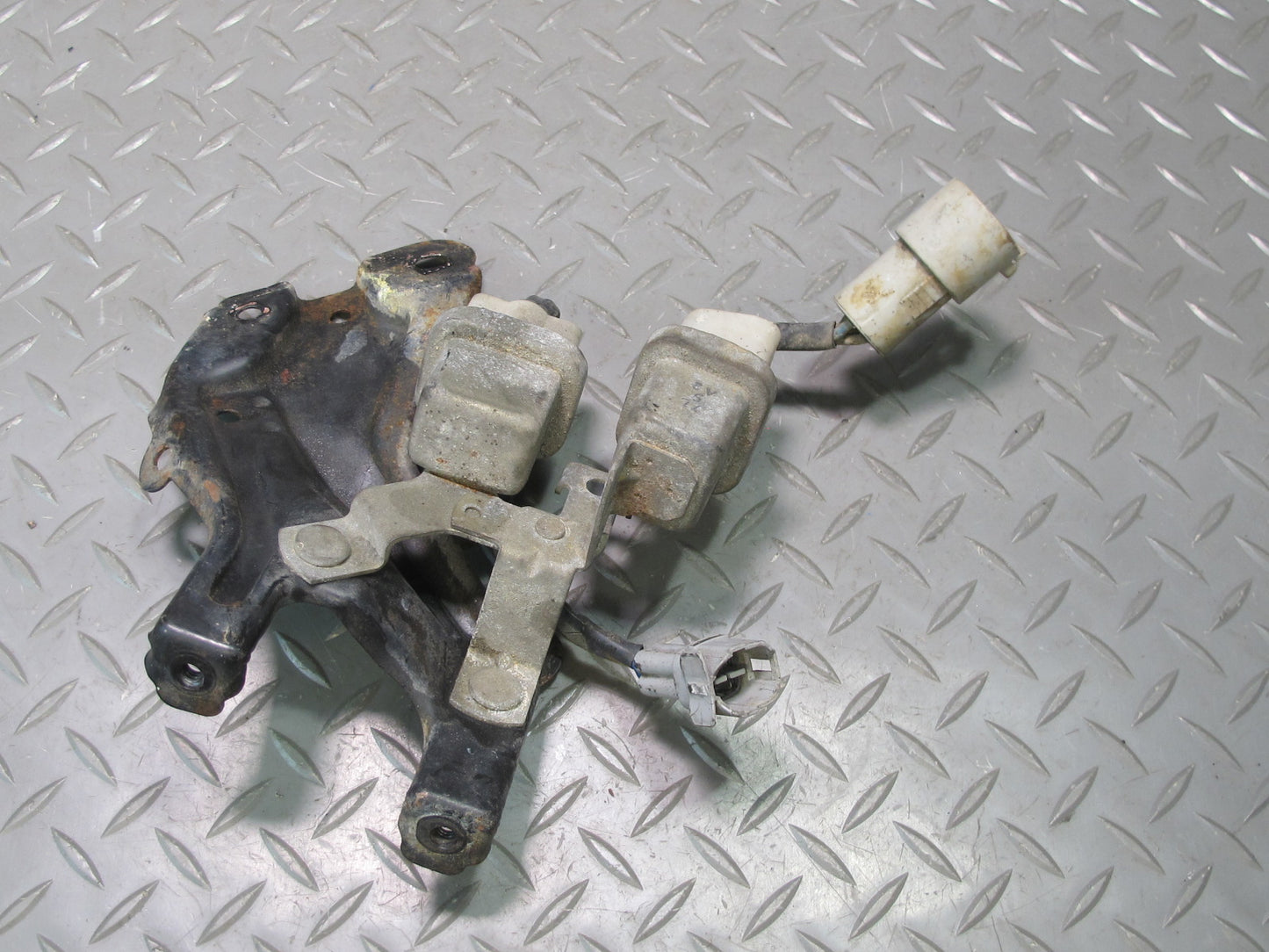 86-92 Toyota Supra MA70L A/C Air Conditioning Fan Relay Module w Bracket OEM