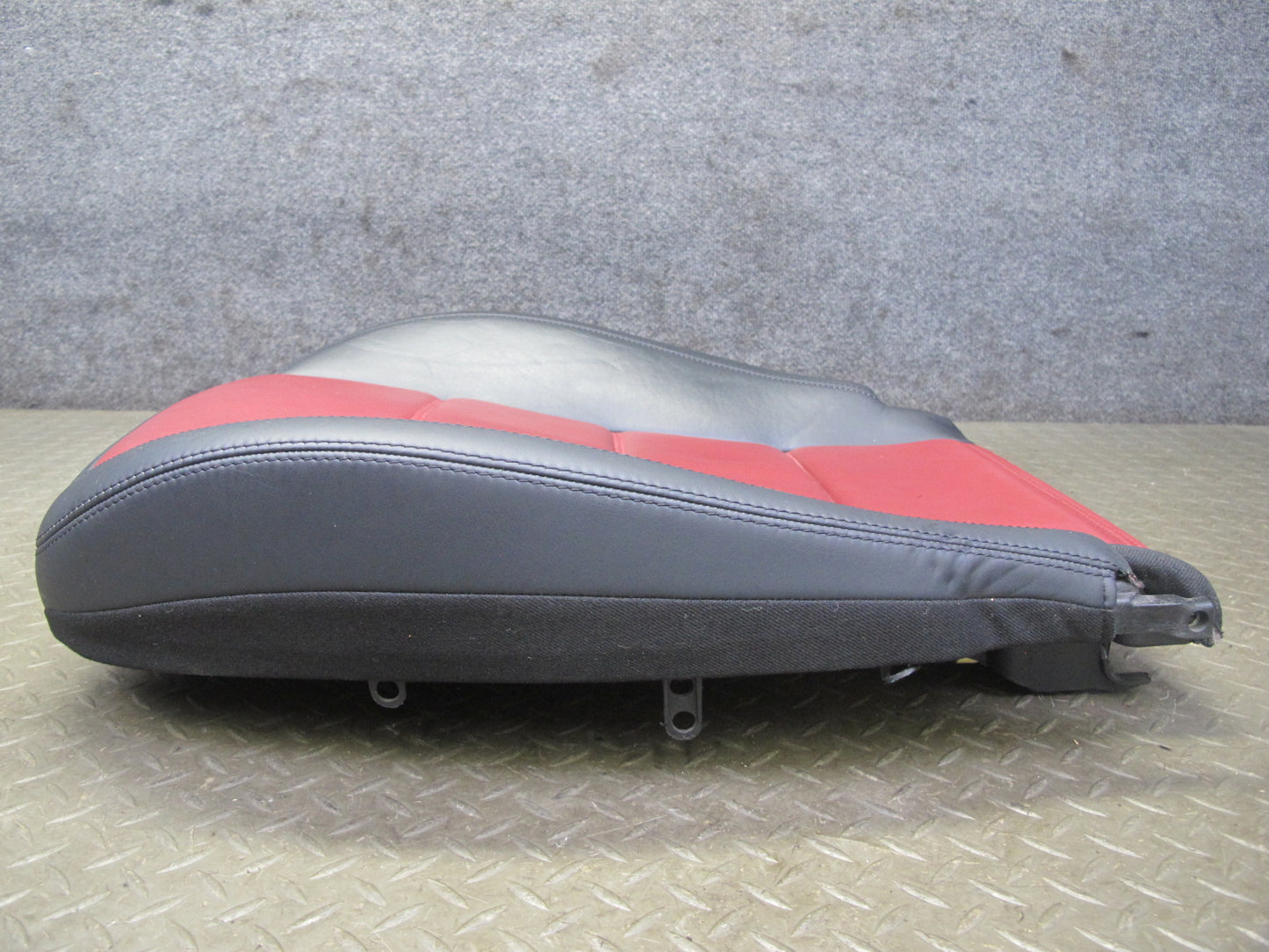 05-06 Mercedes R171 SLK55 AMG Front Right Leather Seat Lower Cushion RED OEM