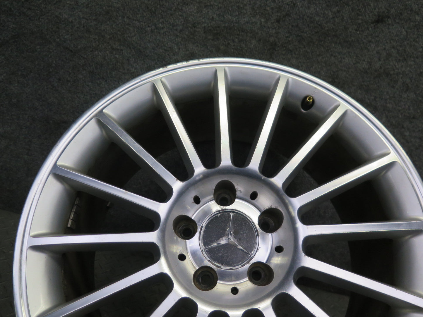 05-11 Mercedes R171 SLK55 AMG Rear R18 18" Alloy Wheel Rim 18x8.5J ET30 OEM