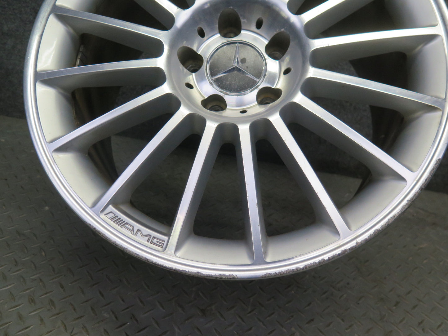 05-11 Mercedes R171 SLK55 AMG Rear R18 18" Alloy Wheel Rim 18x8.5J ET30 OEM