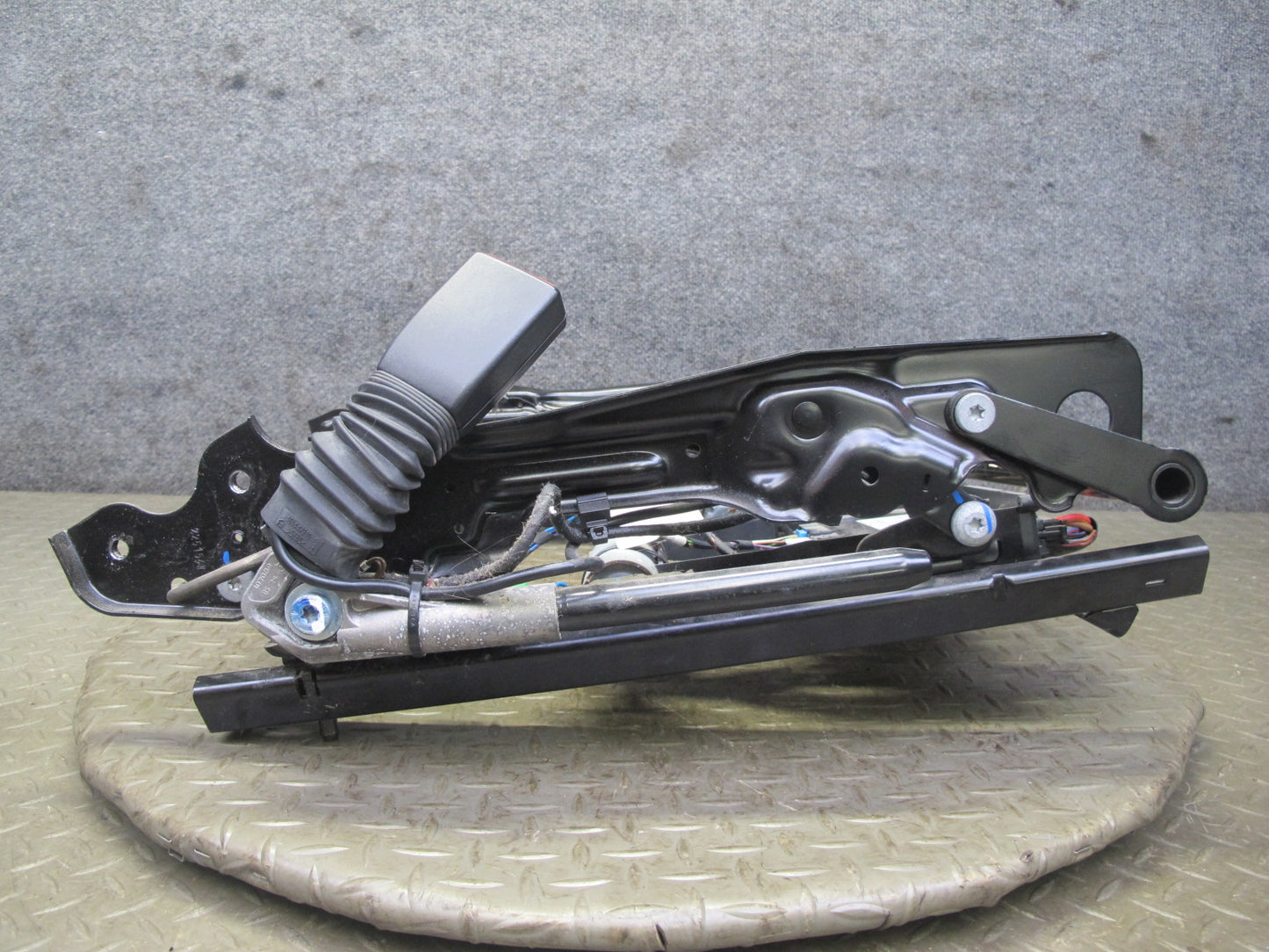 05-08 Mercedes R171 SLK55 AMG Front Left Seat Track w Motors & Module Assy OEM