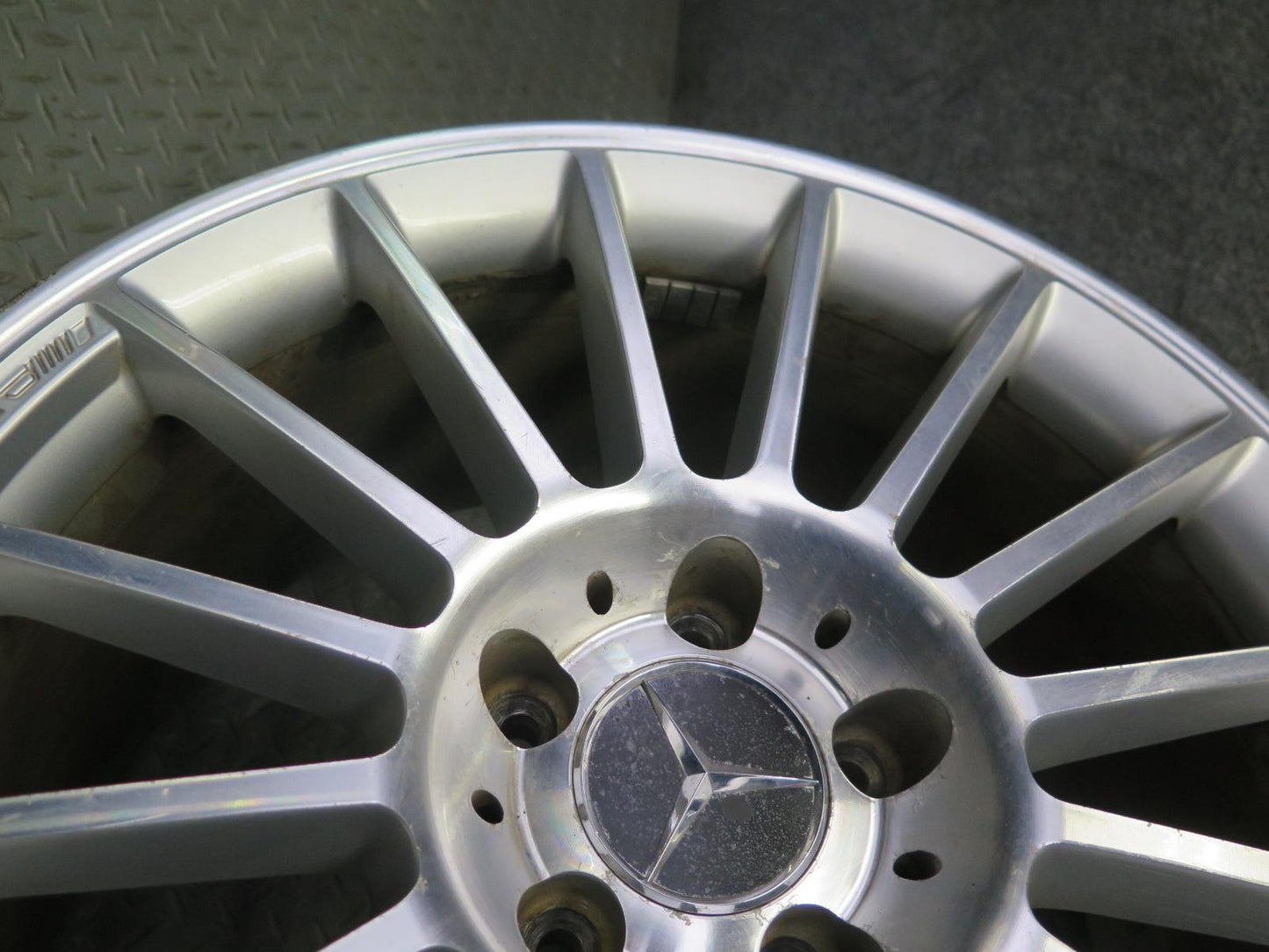 05-11 Mercedes R171 SLK55 AMG Rear R18 18" Alloy Wheel Rim 18x8.5J ET30 OEM