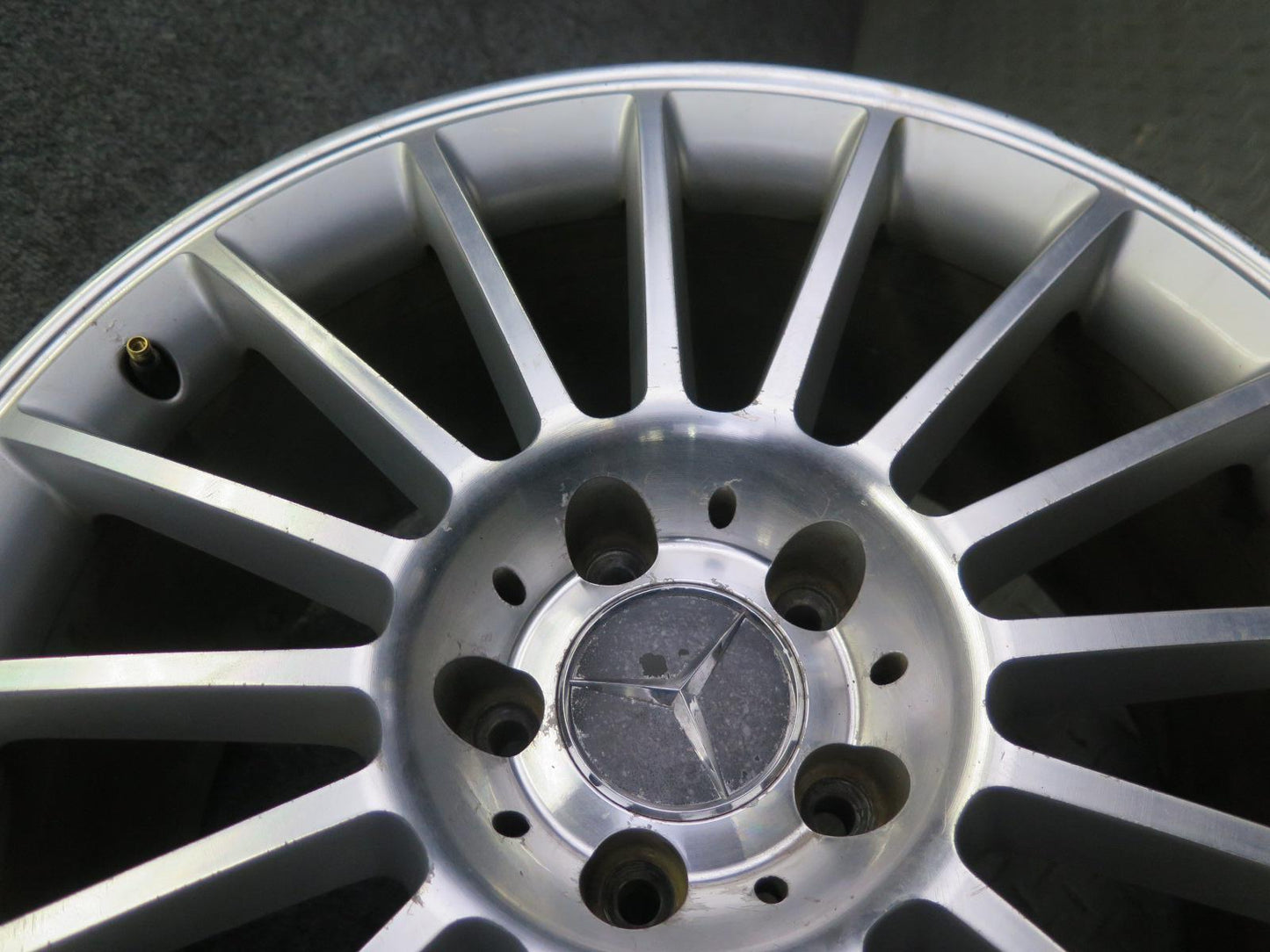 05-11 Mercedes R171 SLK55 AMG Rear R18 18" Alloy Wheel Rim 18x8.5J ET30 OEM