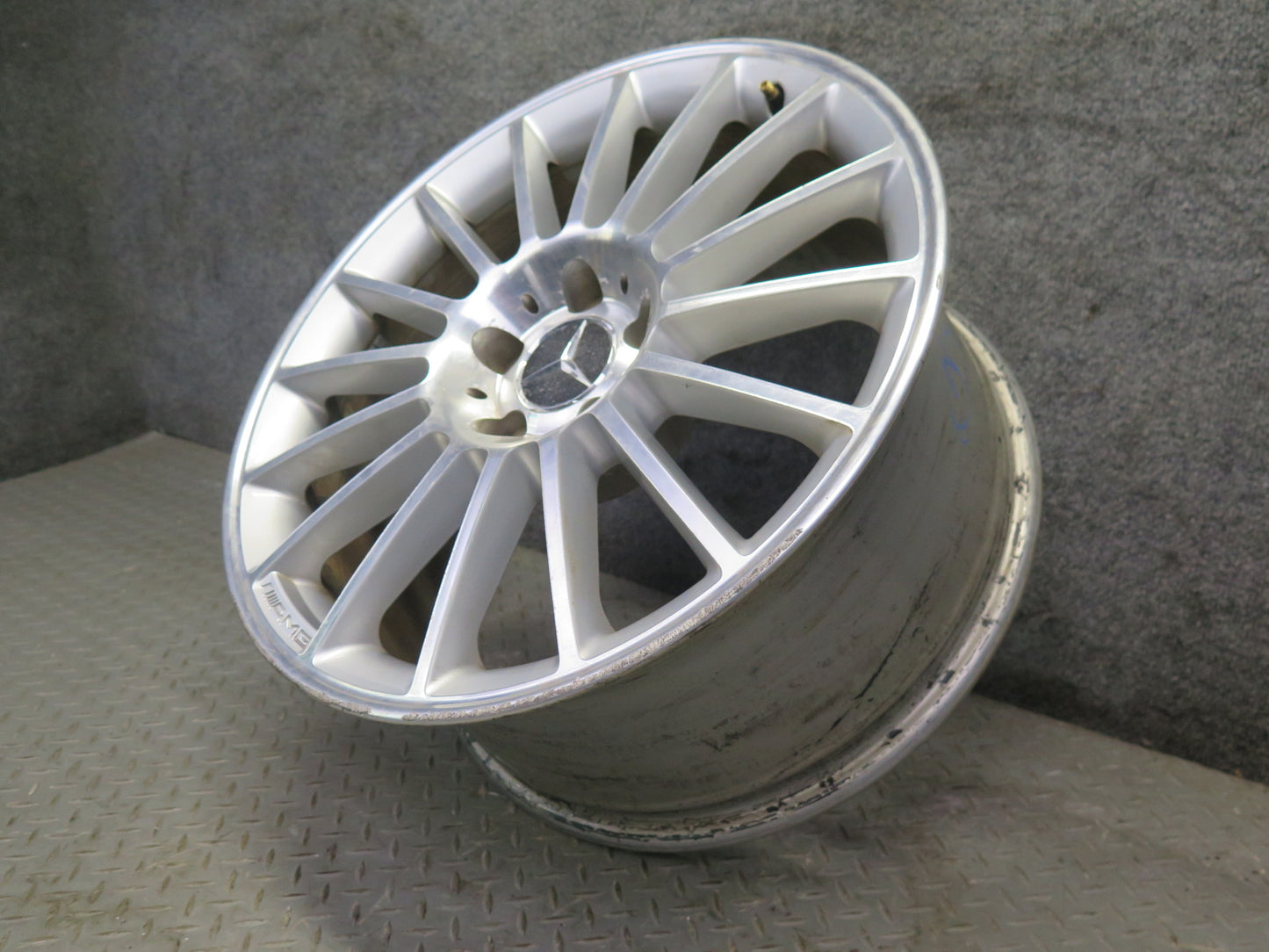 05-11 Mercedes R171 SLK55 AMG Rear R18 18" Alloy Wheel Rim 18x8.5J ET30 OEM