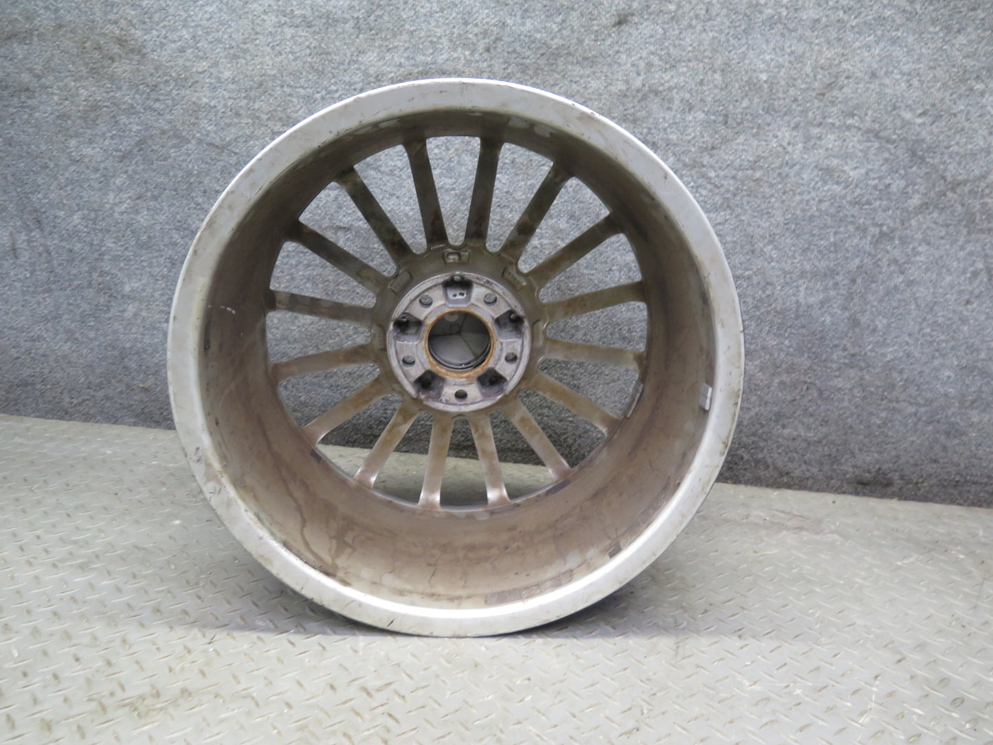 05-11 Mercedes R171 SLK55 AMG Rear R18 18" Alloy Wheel Rim 18x8.5J ET30 OEM