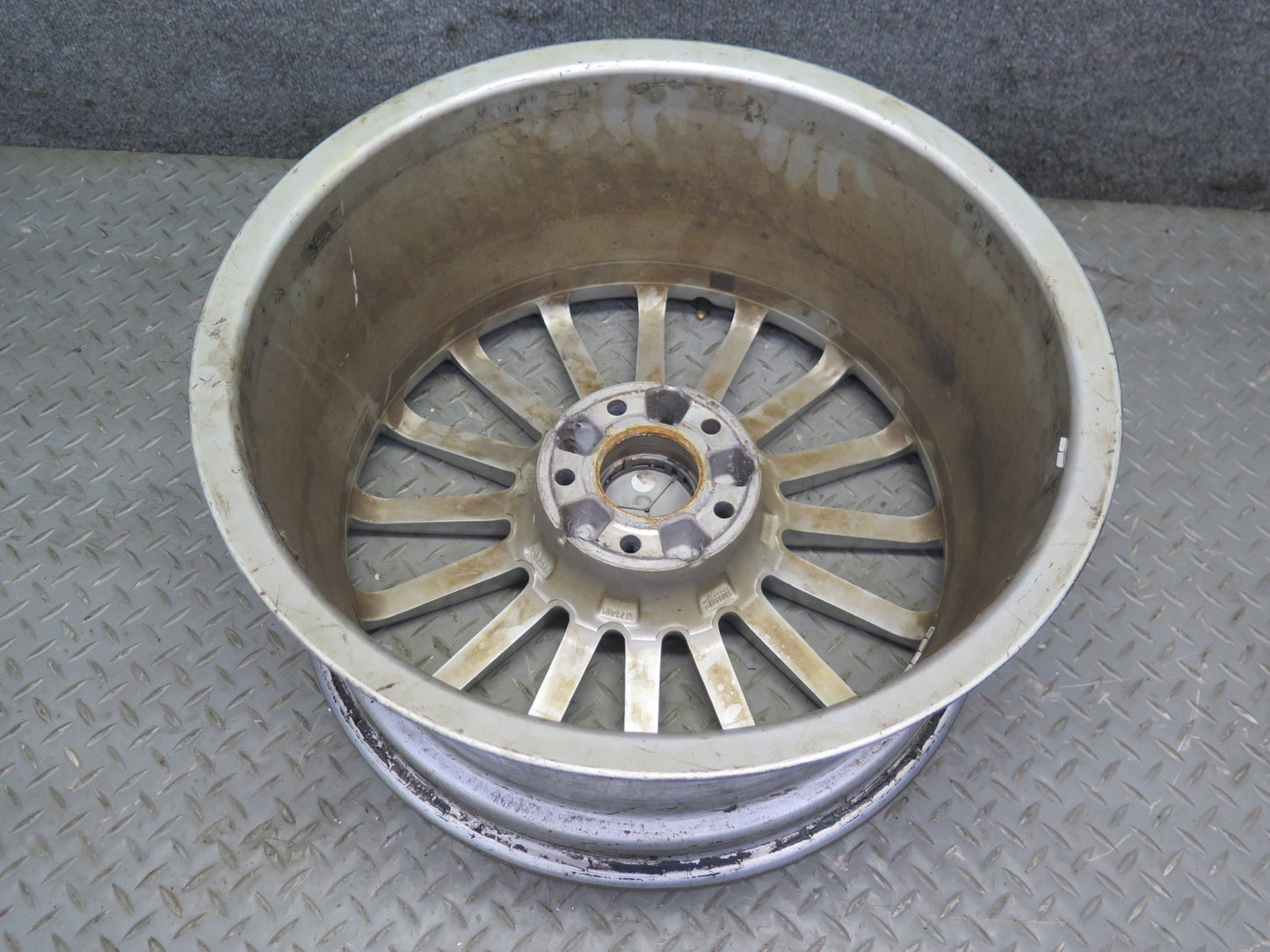 05-11 Mercedes R171 SLK55 AMG Rear R18 18" Alloy Wheel Rim 18x8.5J ET30 OEM