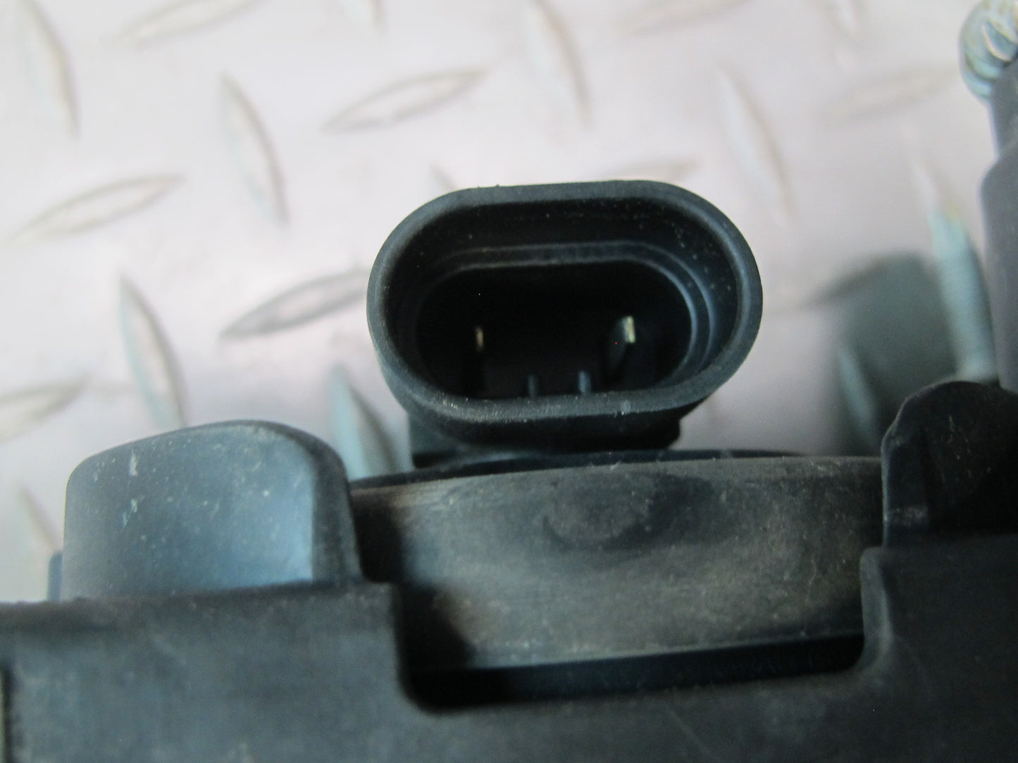 2007-2014 Cadillac Escalade Front Left & Right Driving Fog Light Lamp Set of 2