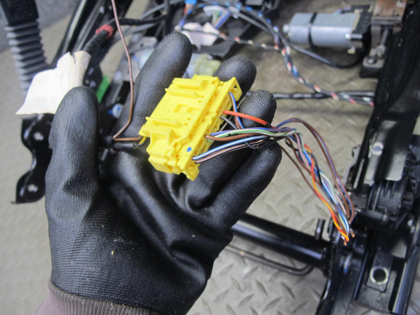 05-08 Mercedes R171 SLK55 AMG Front Right Seat Track w Motors & Module Assy OEM