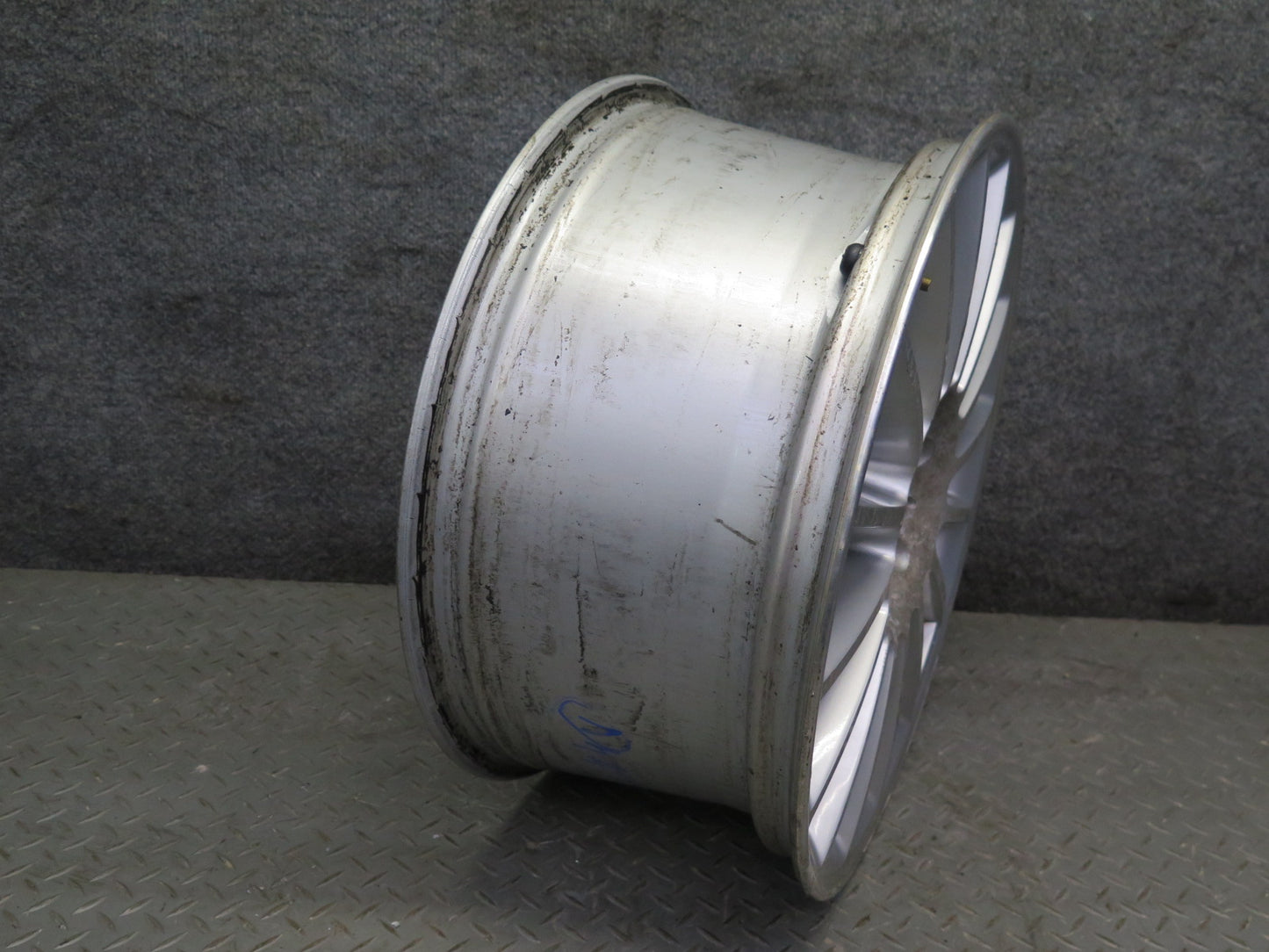 05-11 Mercedes R171 SLK55 AMG Rear R18 18" Alloy Wheel Rim 18x8.5J ET30 OEM