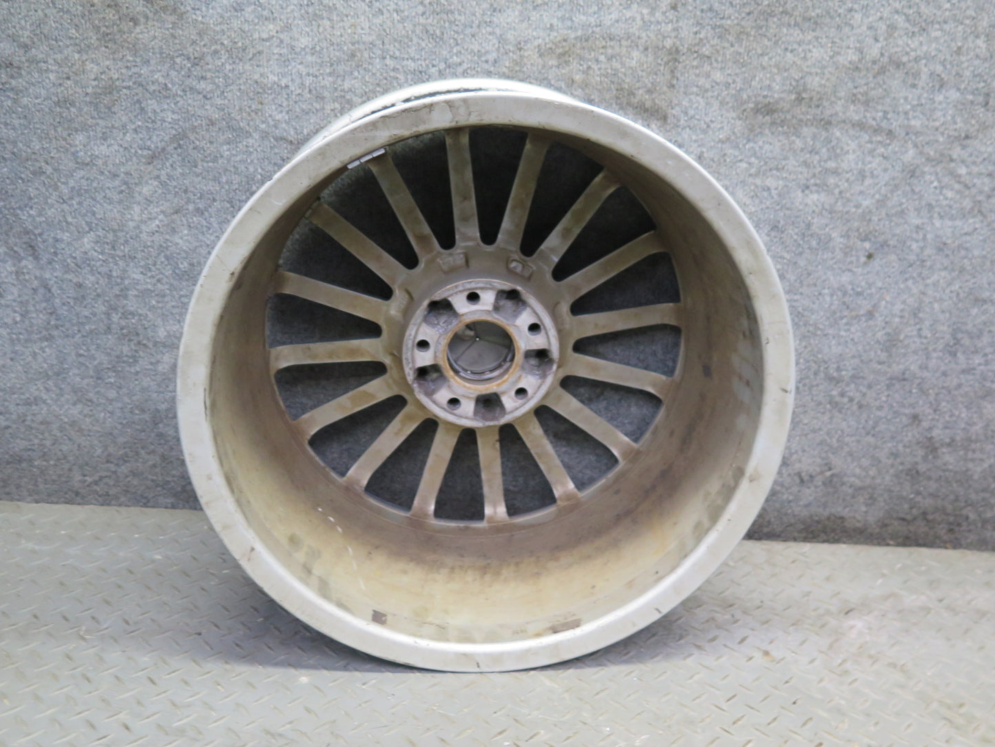 05-11 Mercedes R171 SLK55 AMG Rear R18 18" Alloy Wheel Rim 18x8.5J ET30 OEM