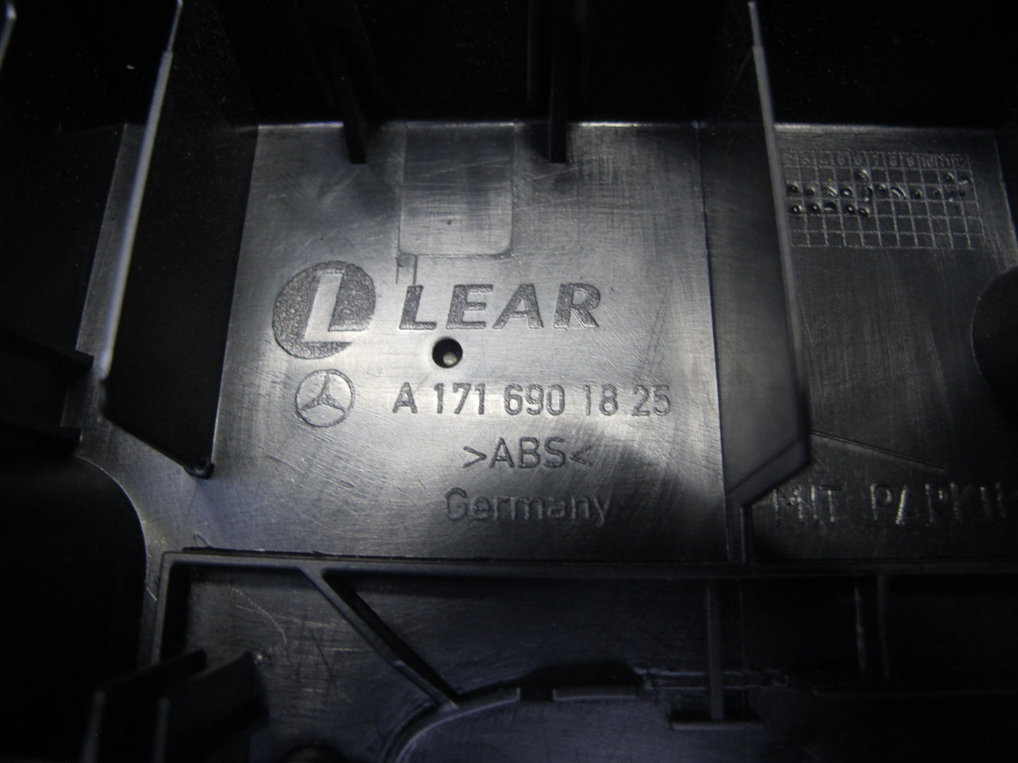 05-11 Mercedes R171 SLK55 AMG Rear Roll Bar Trim Cover Panel 1716901825 OEM