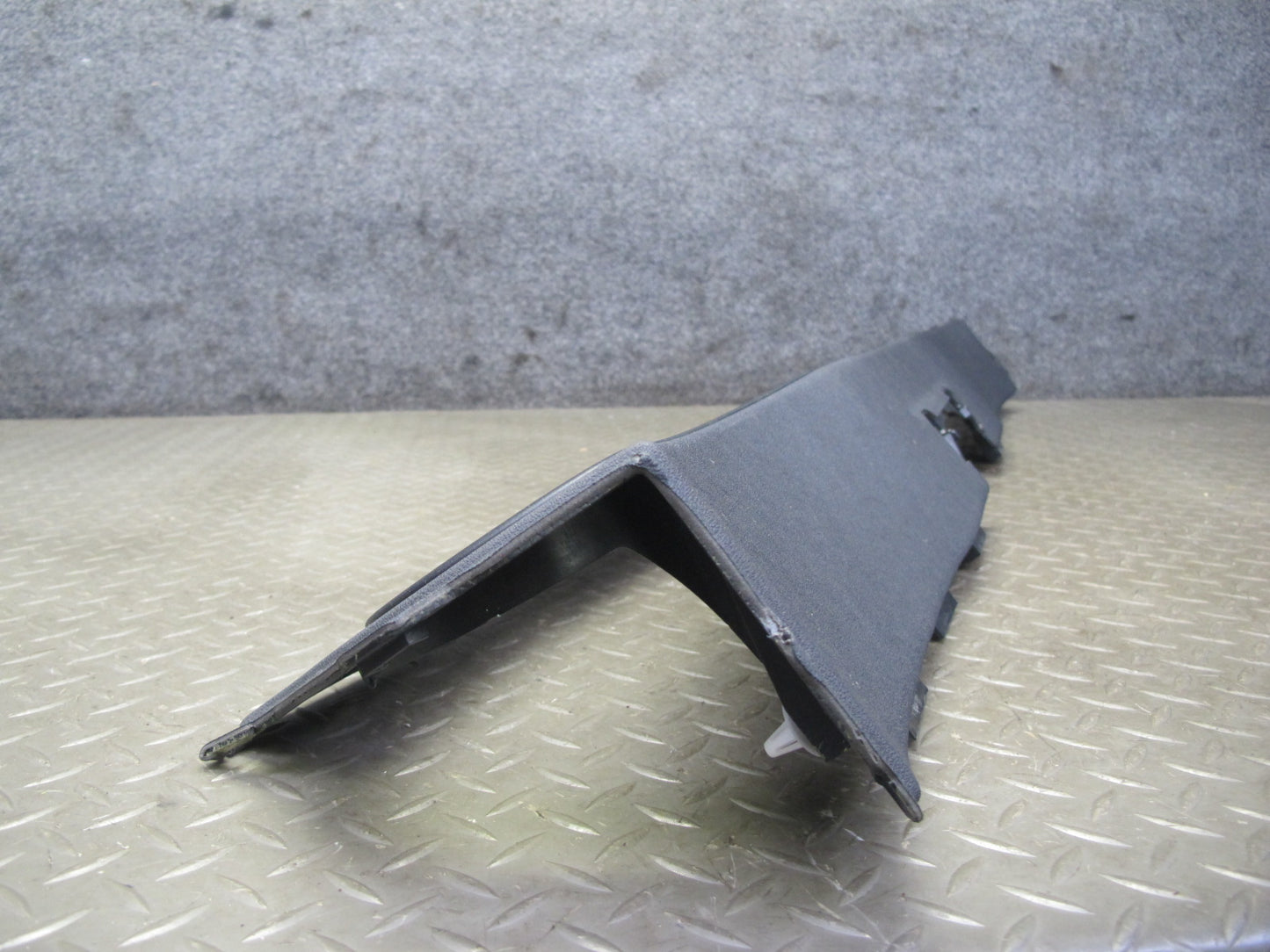 05-11 Mercedes R171 SLK55 AMG Rear Roll Bar Trim Cover Panel 1716901825 OEM