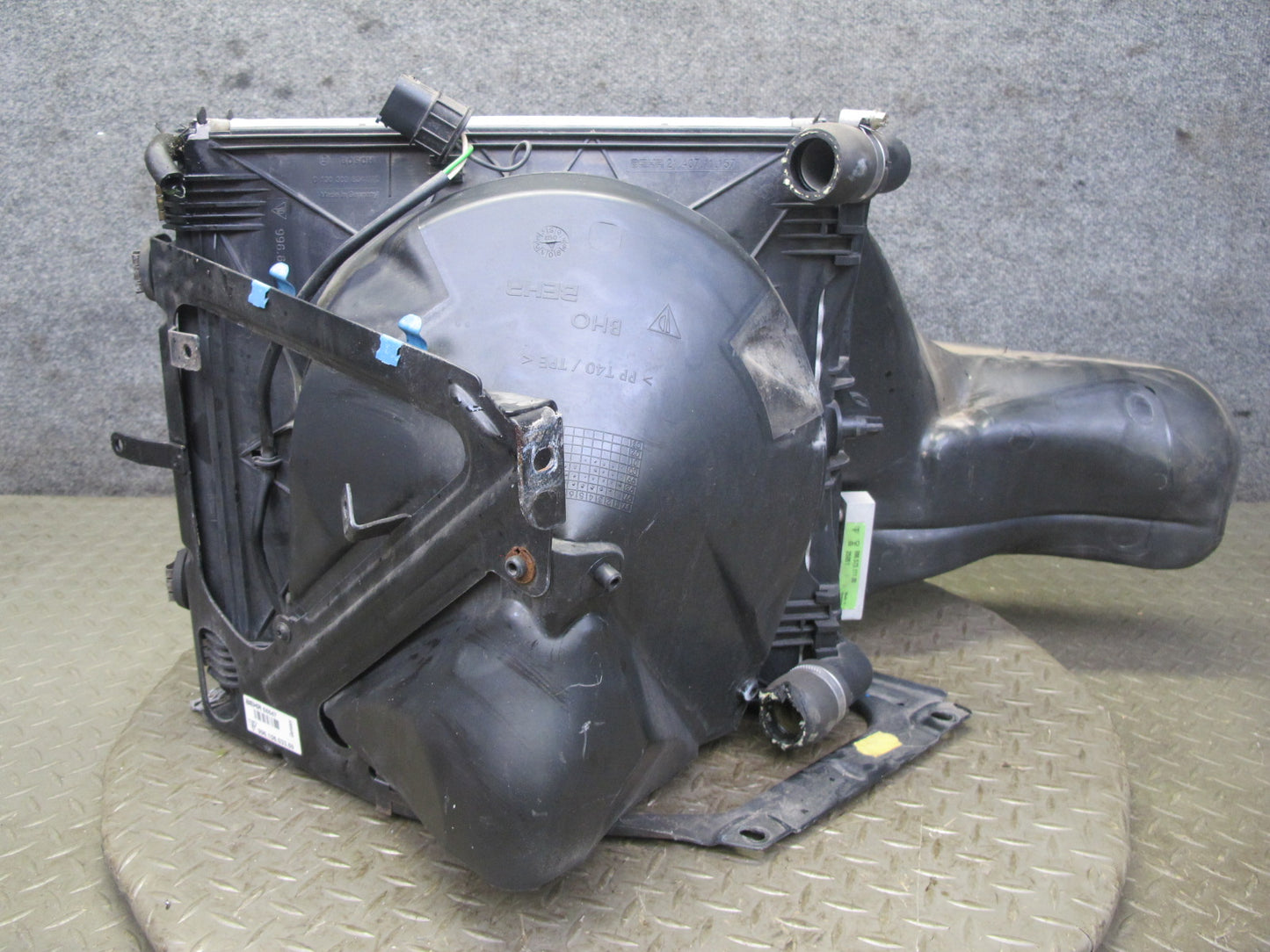 97-04 Porsche Boxster 986 Engine Left Side Cooling Radiator Condenser Support