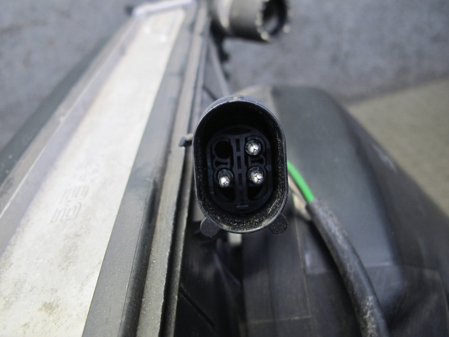 97-04 Porsche Boxster 986 Engine Left Side Cooling Radiator Condenser Support